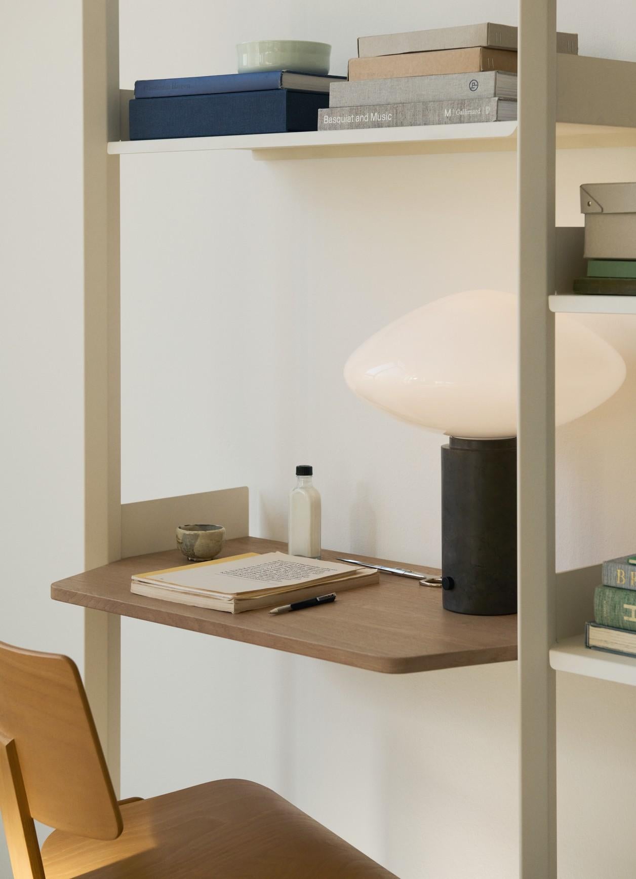 Lampada da tavolo Mist AP17, Grigio Caldo, di All The Way To Paris per &Tradition in vendita 6