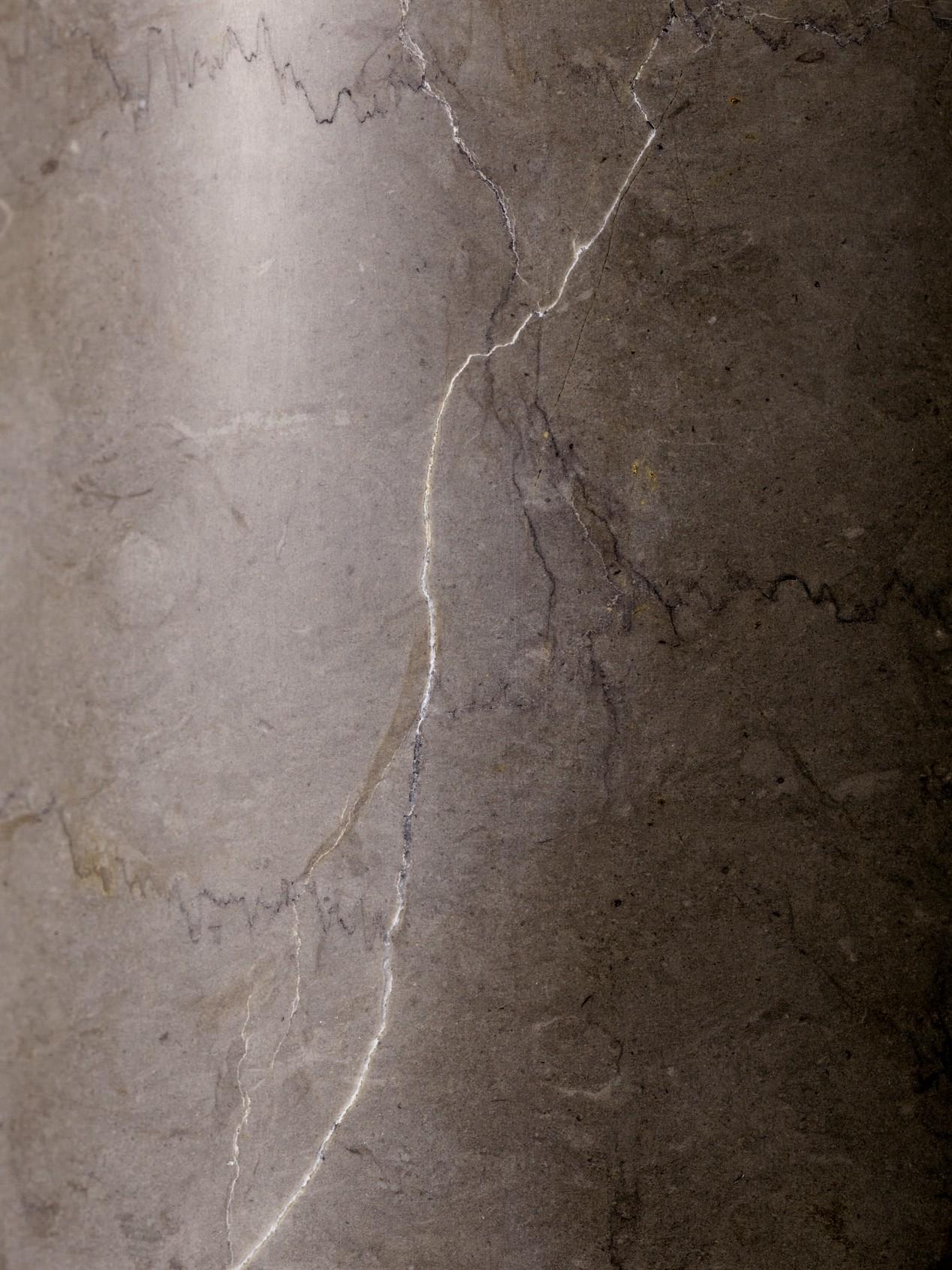 Lampada da tavolo Mist AP17, Grigio Caldo, di All The Way To Paris per &Tradition In condizioni Nuovo in vendita a Dubai, AE