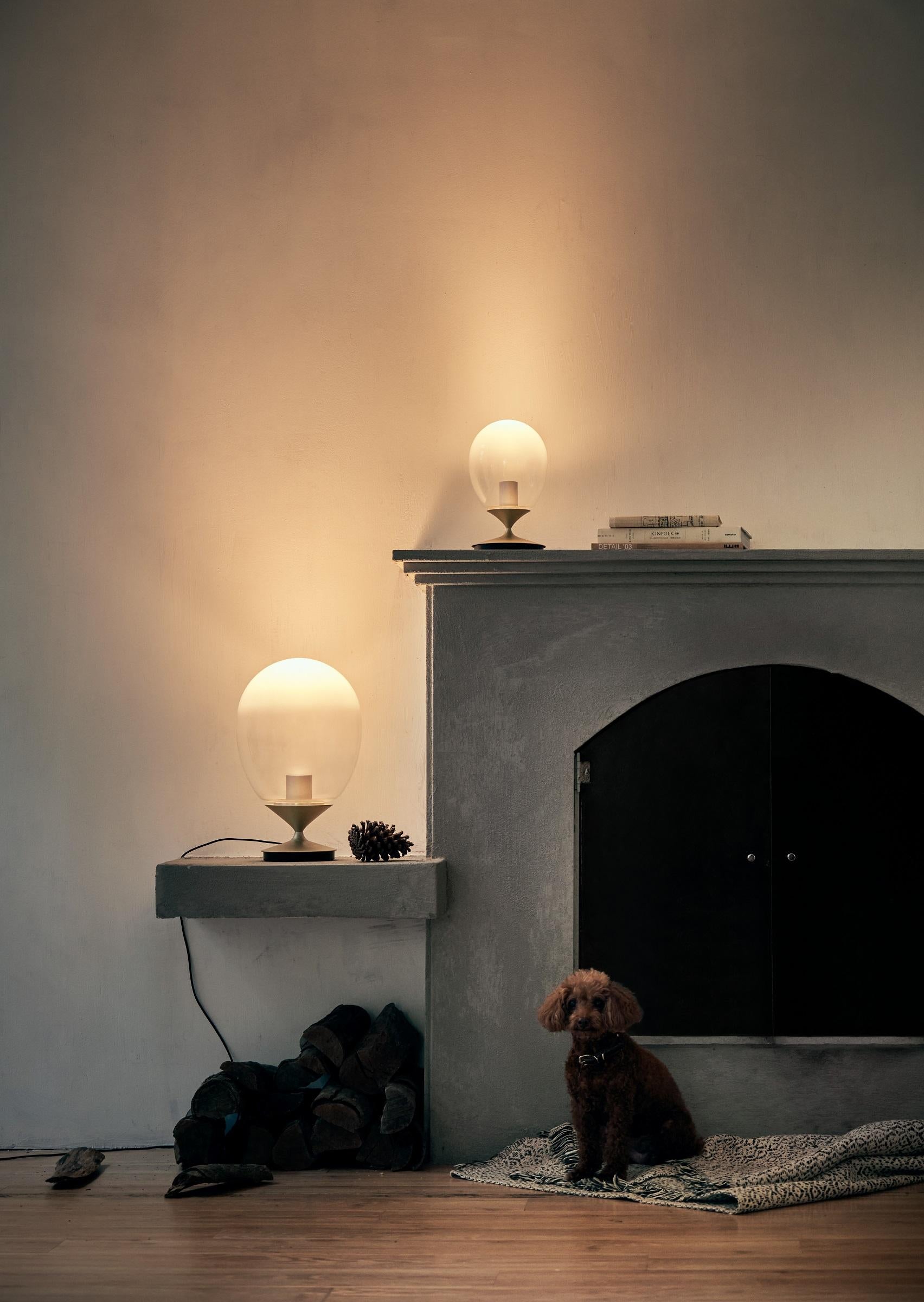 Lámpara de mesa LED MIST Grande Acero en venta