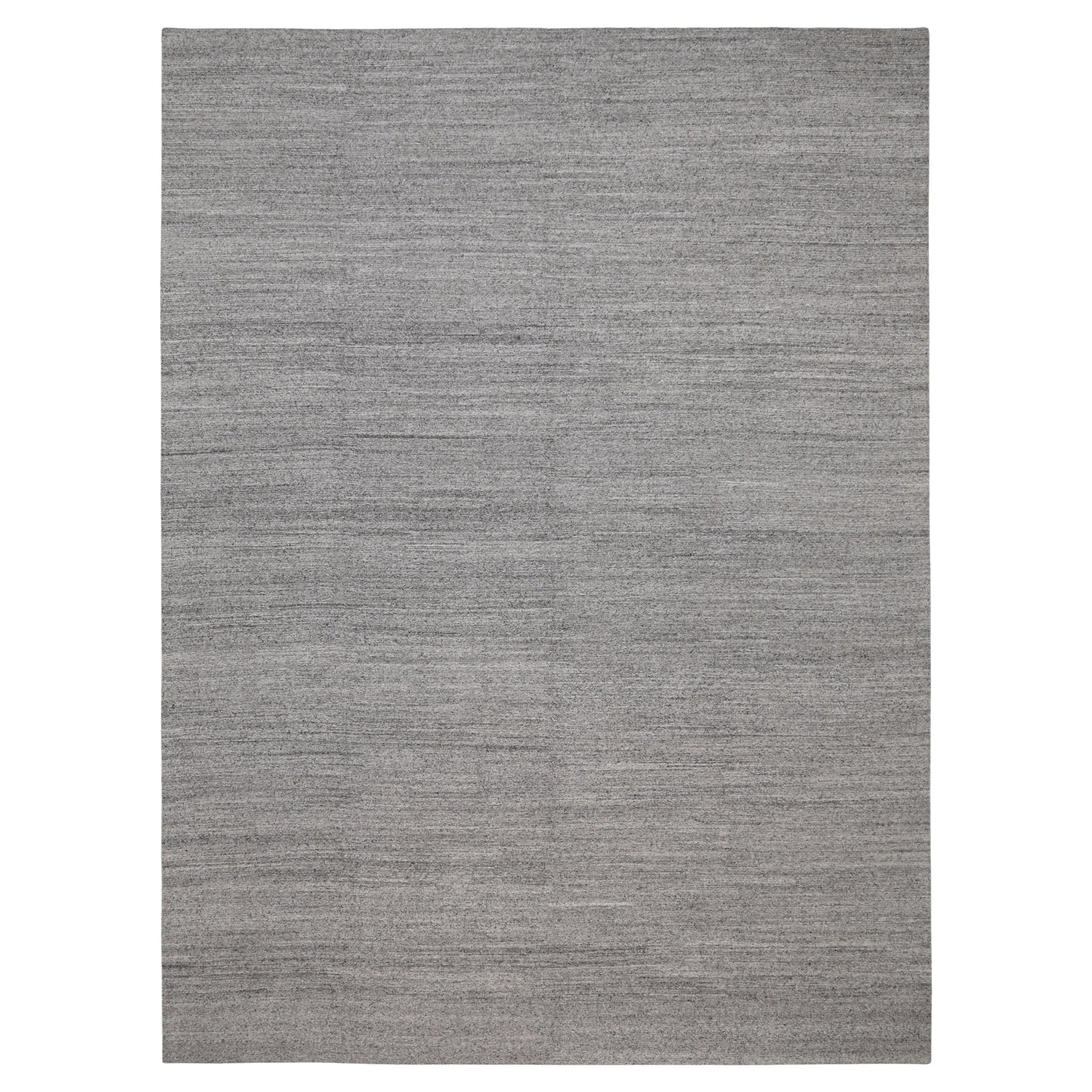 Mistbound Soumak – 8'9" x 11'9" Handwoven Wool Blend Rug in Silver Grey For Sale
