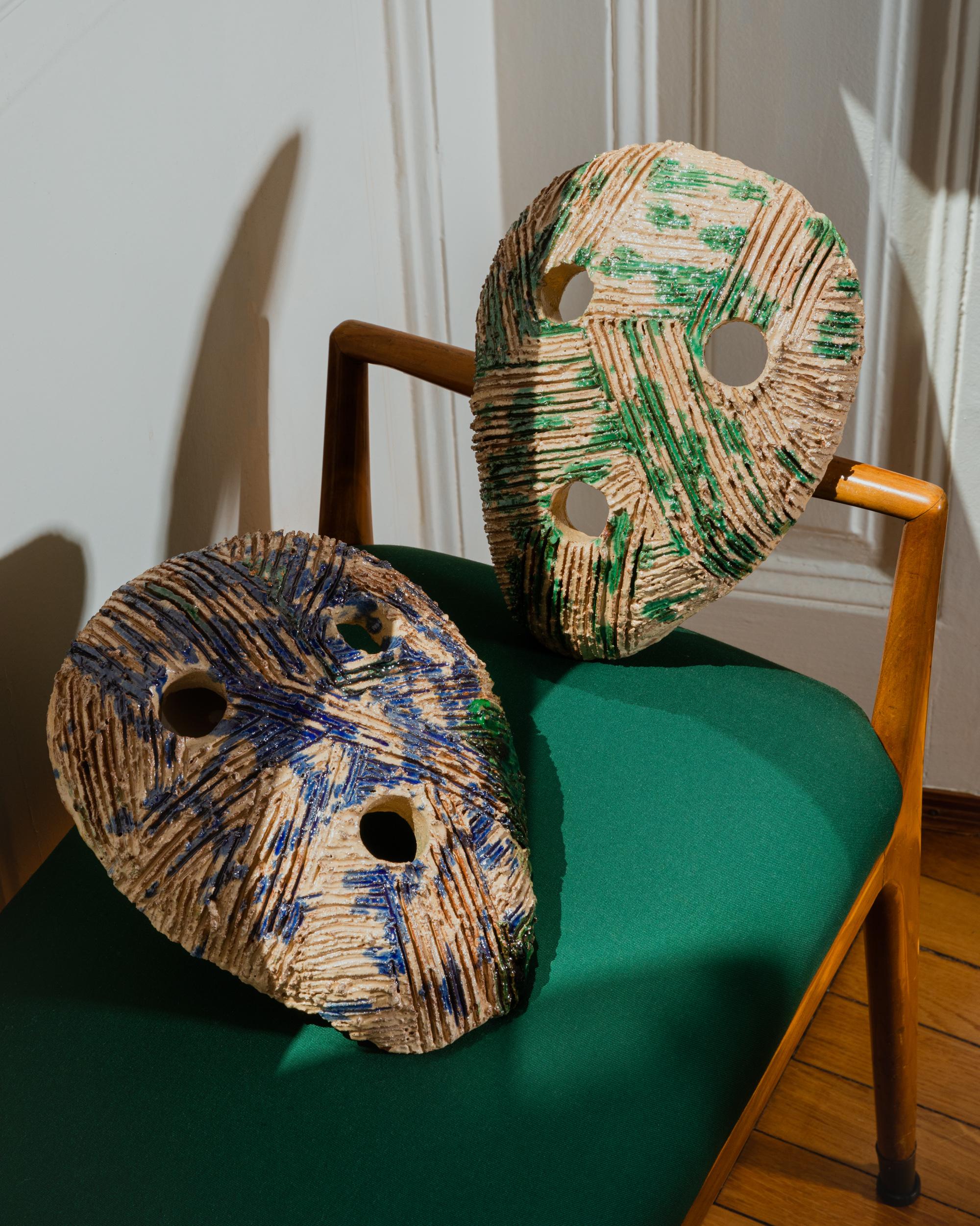 MISTO, Seminara Keramikmaske, grün, Sophie Dries (21. Jahrhundert und zeitgenössisch) im Angebot