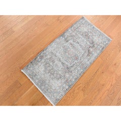 Gris Niebla, Lana Pura, Kerman Persa Vintage, Anudada a Mano, Alfombra Oriental Mate