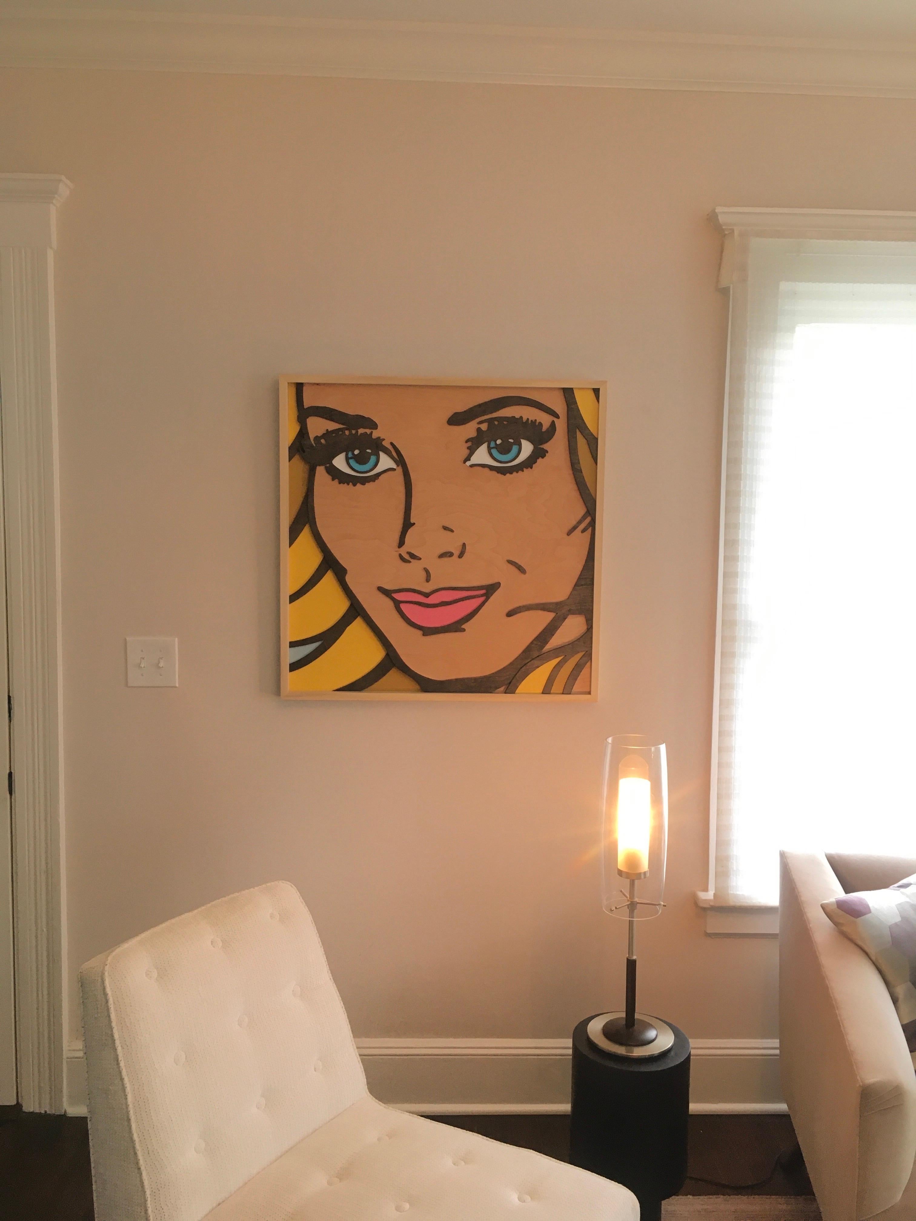 Back to Me, Pop Art, Wood, Femme, Figurative, Blonde, Yeux bleus, Lèvres roses en vente 4