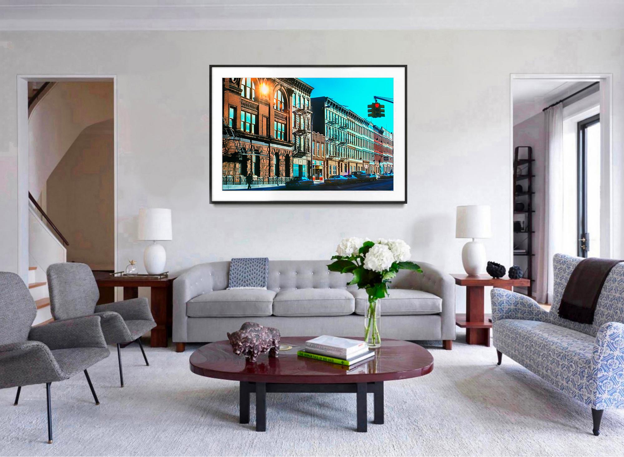 Brooklyn Row Houses con Candy Store y edificios del siglo XIX - Photograph Geométrico abstracto de Mitchell Funk