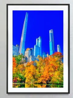 Central Park En Otoño Con Los Rascacielos De La Fila De Los Multimillonarios. Ciudad Surrealista