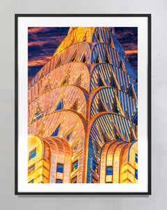 Chrysler Building – Art-Déco-Spitze, Kunstfotografie in Farbe, signiert, 3/15