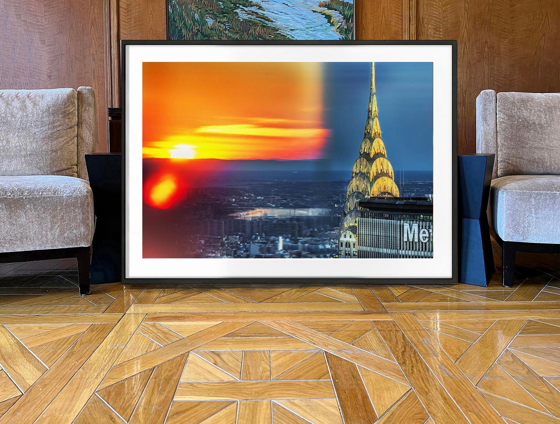Chrysler Building aus dem 30 Rockefeller Center – Photograph von Mitchell Funk