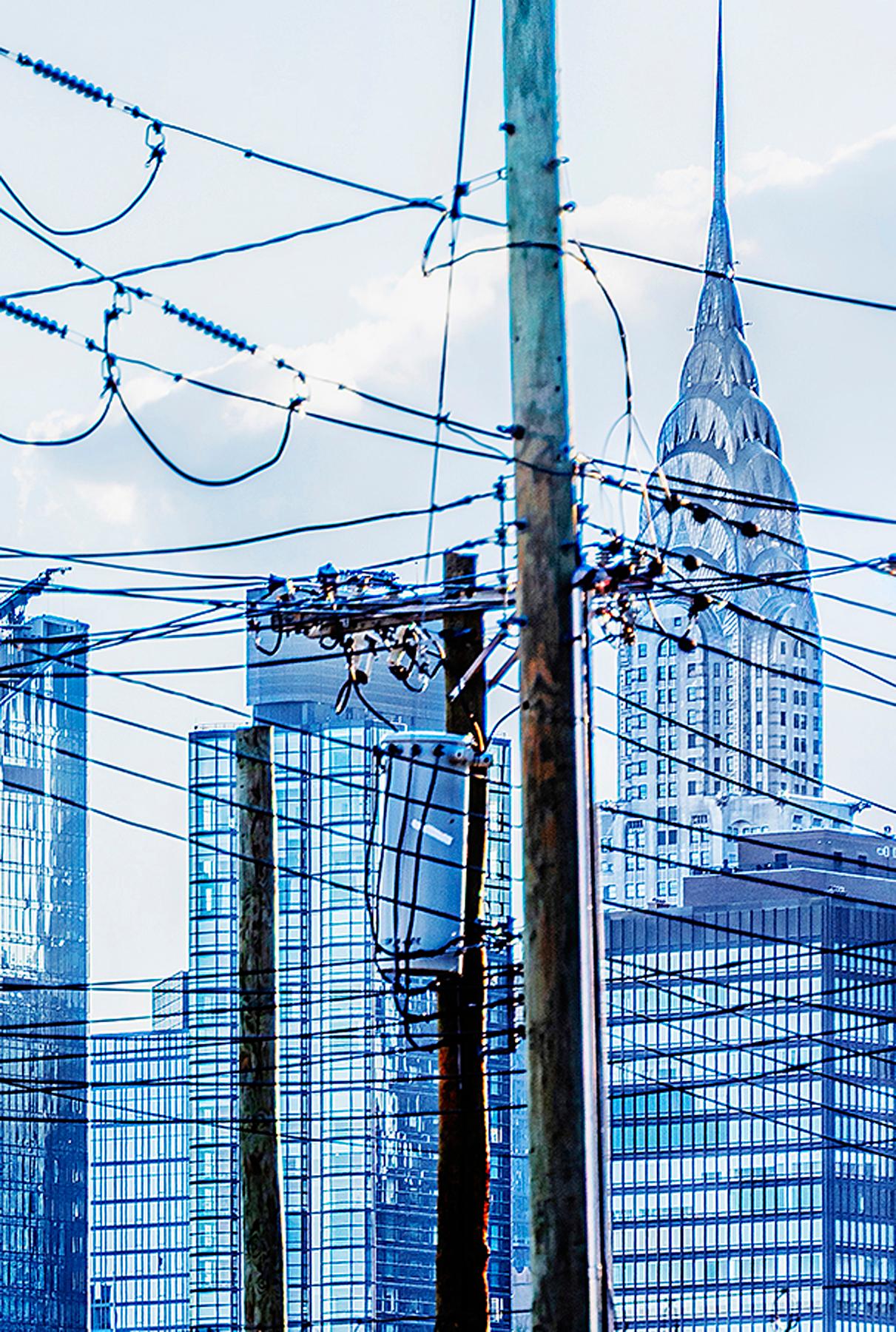 Wherever You Look You See You See The Chrysler Building: Long Island City Industrial im Angebot 2