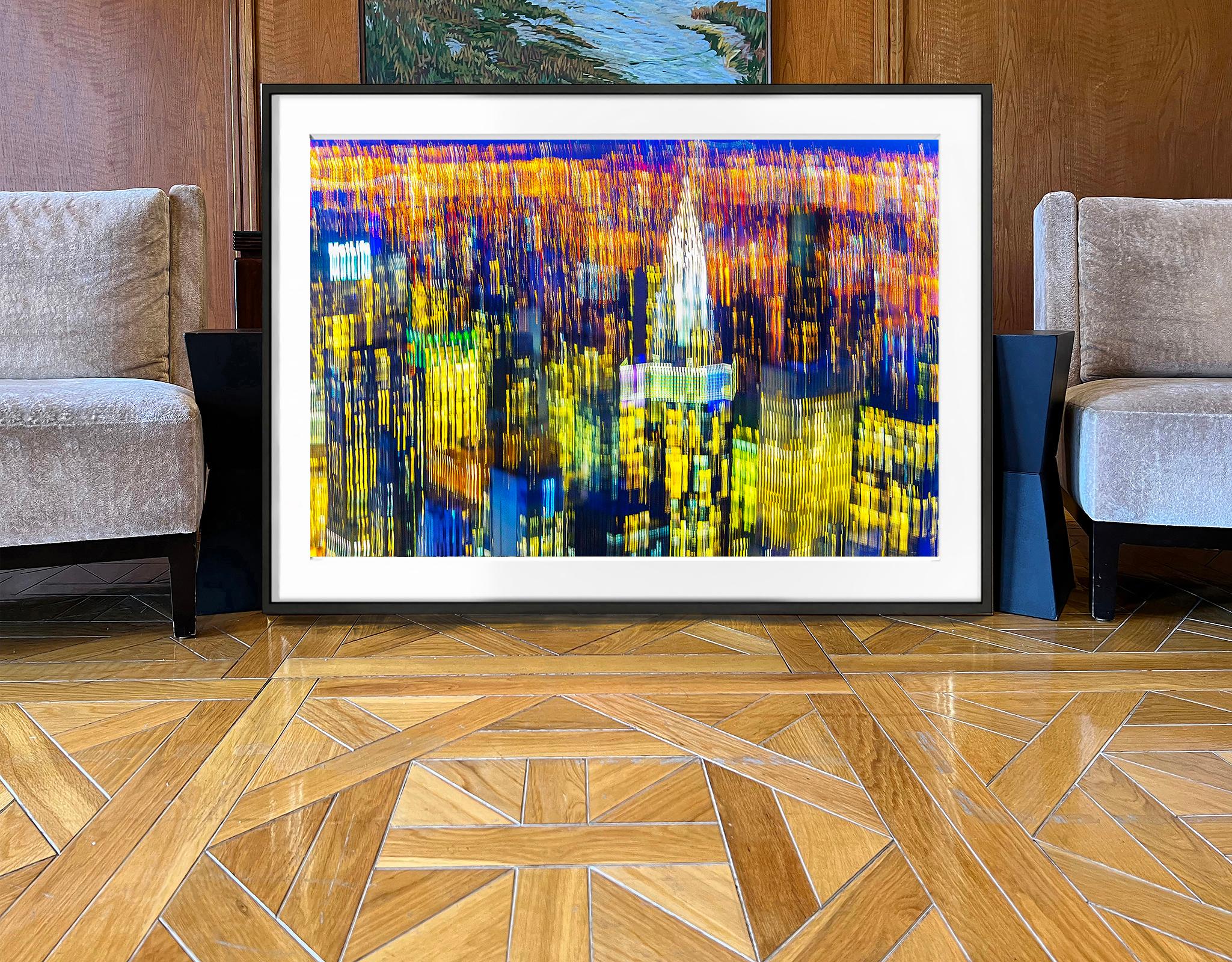 Chrysler Building Manhattan Blur – Mitchell Funk Street Photographer im Angebot 2