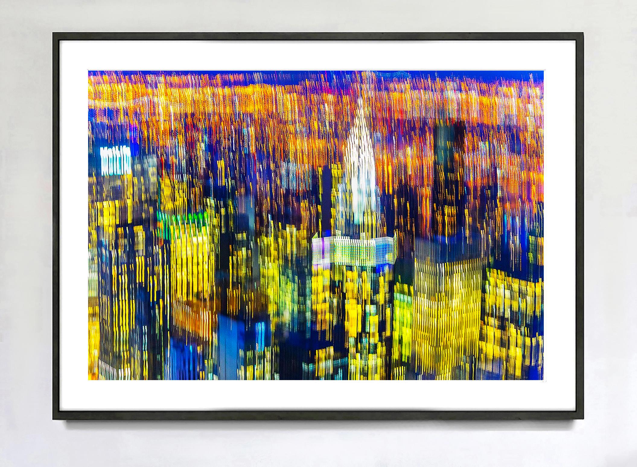 Chrysler Building Manhattan Blur – Mitchell Funk Street Photographer im Angebot 3
