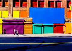 Facade colorée de la ville de New York avec des carrés bleus, jaunes et rouges comme Mondrian