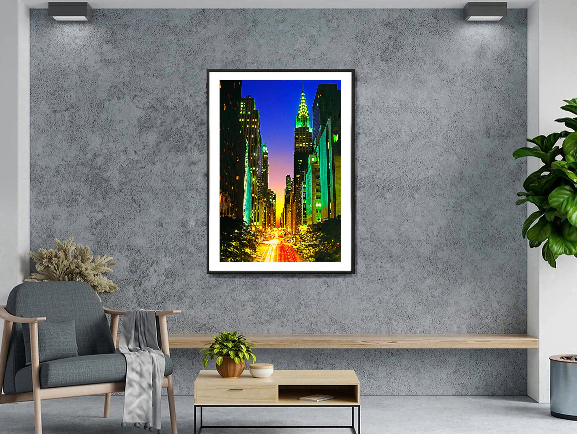 L'illuminazione del Chrysler Building e della 42esima strada a Manhattanhenge - Photograph di Mitchell Funk
