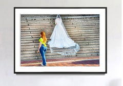 Scena onirica ipnotica di donne - Fotografia di strada surreale