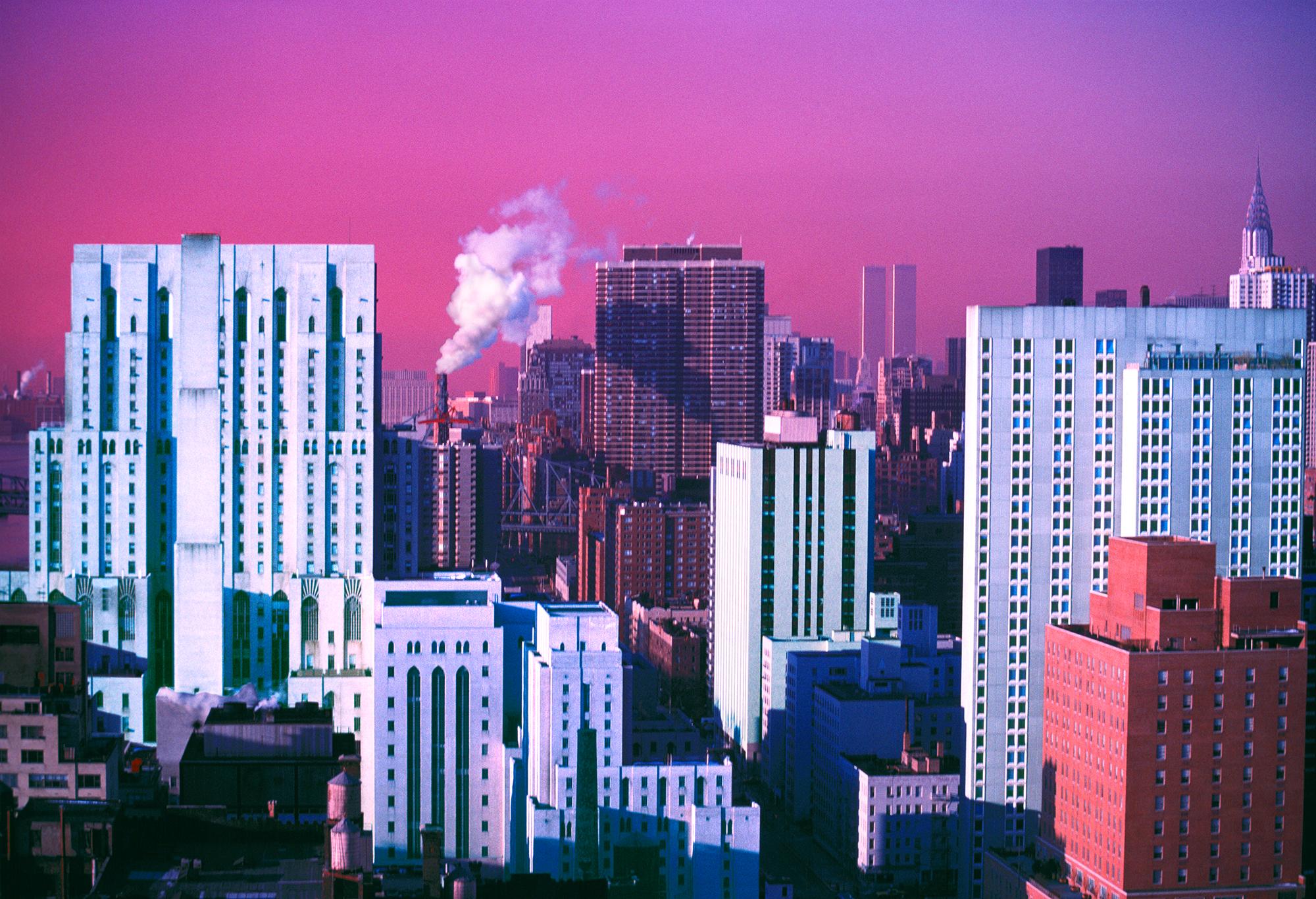 Mitchell Funk Landscape Photograph – Magenta Manhattan