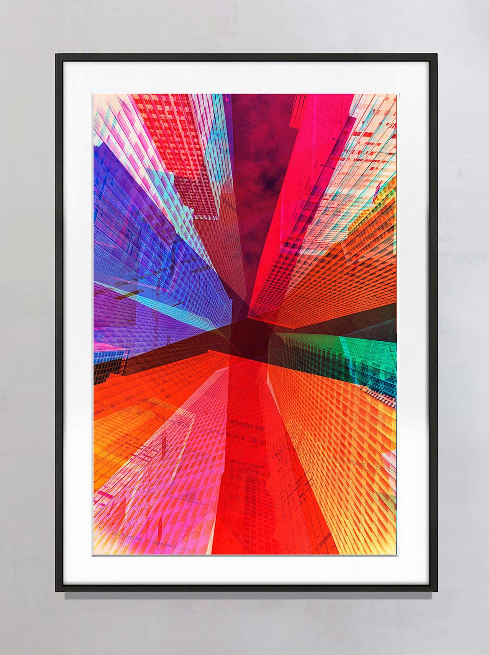 Color Photograph de Mitchell Funk - Nueva York Abstracto Exposición Múltiple Caleidoscopio Rojos  Blues, Arquitectura