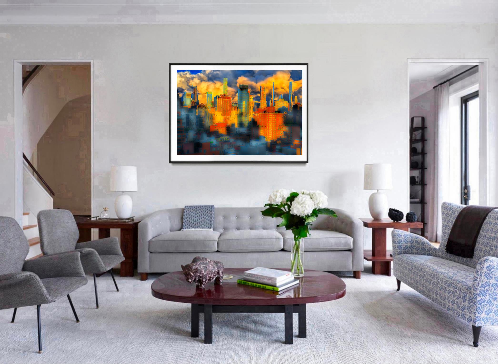 Un gioco di luci avvolge lo skyline dell'Upper East Side di New York e proietta una sensazione di nebbia. Il fotografo Mitchell Funk cattura un momento in cui l'atmosfera trasmette una qualità quasi surreale a edifici principalmente residenziali. È