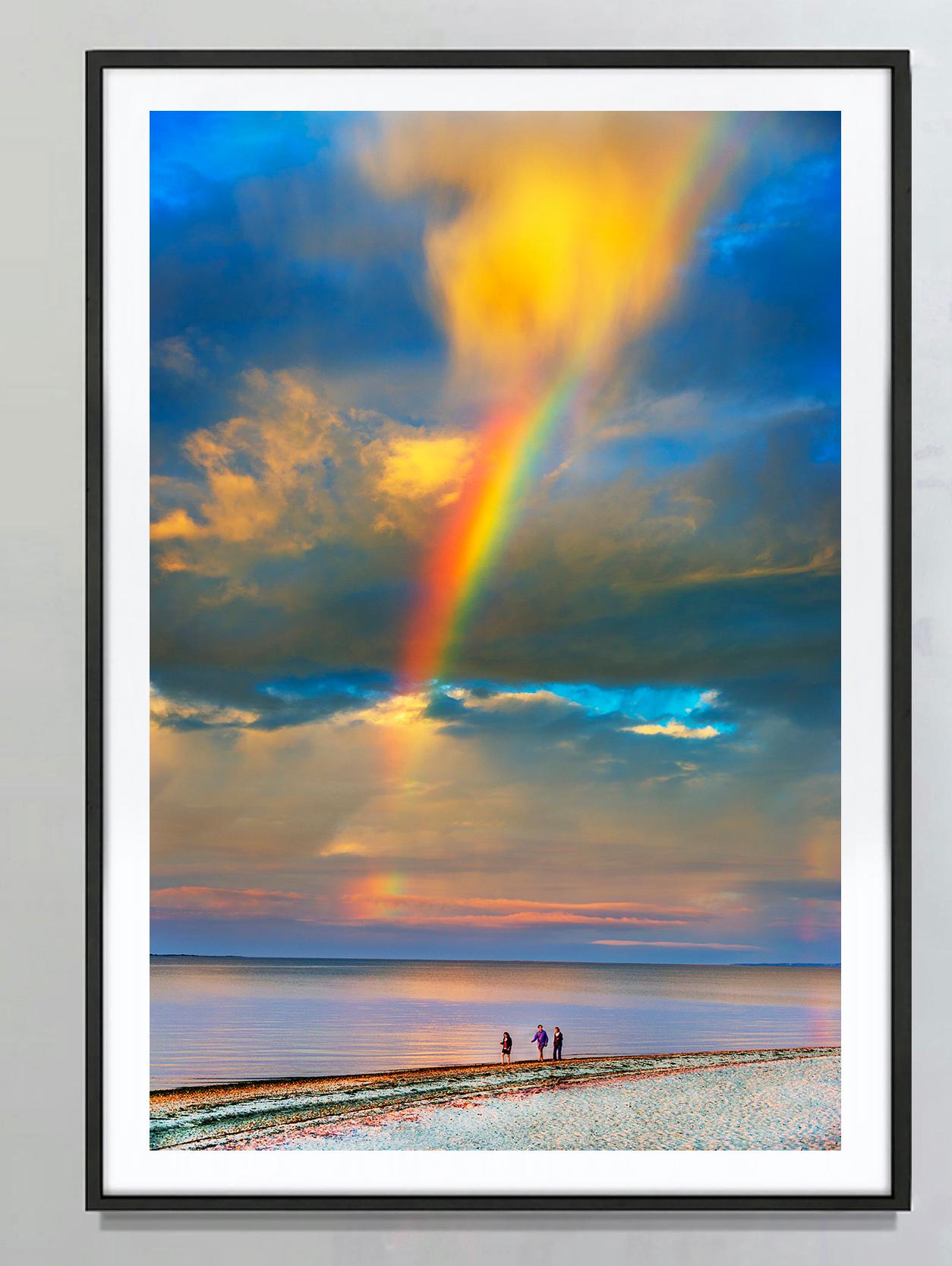 Regenbogen durch die Wolken, East Hampton, New York – Photograph von Mitchell Funk