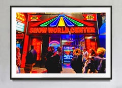 "Show World Center Sex Store a Times Square", stampa a colori di arte, firmata 3/15