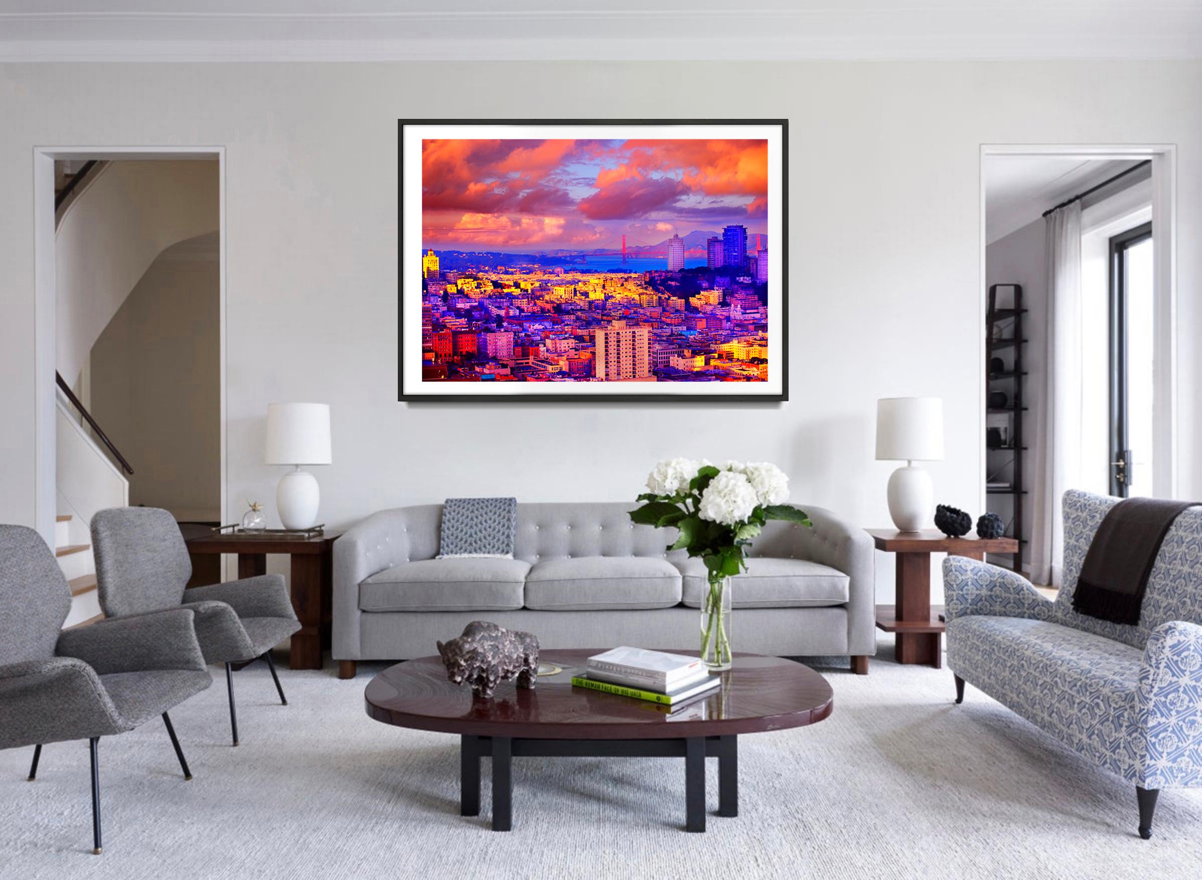 La Luz Dorada Del Amanecer Sobre San Francisco - Photograph Posimpresionista de Mitchell Funk