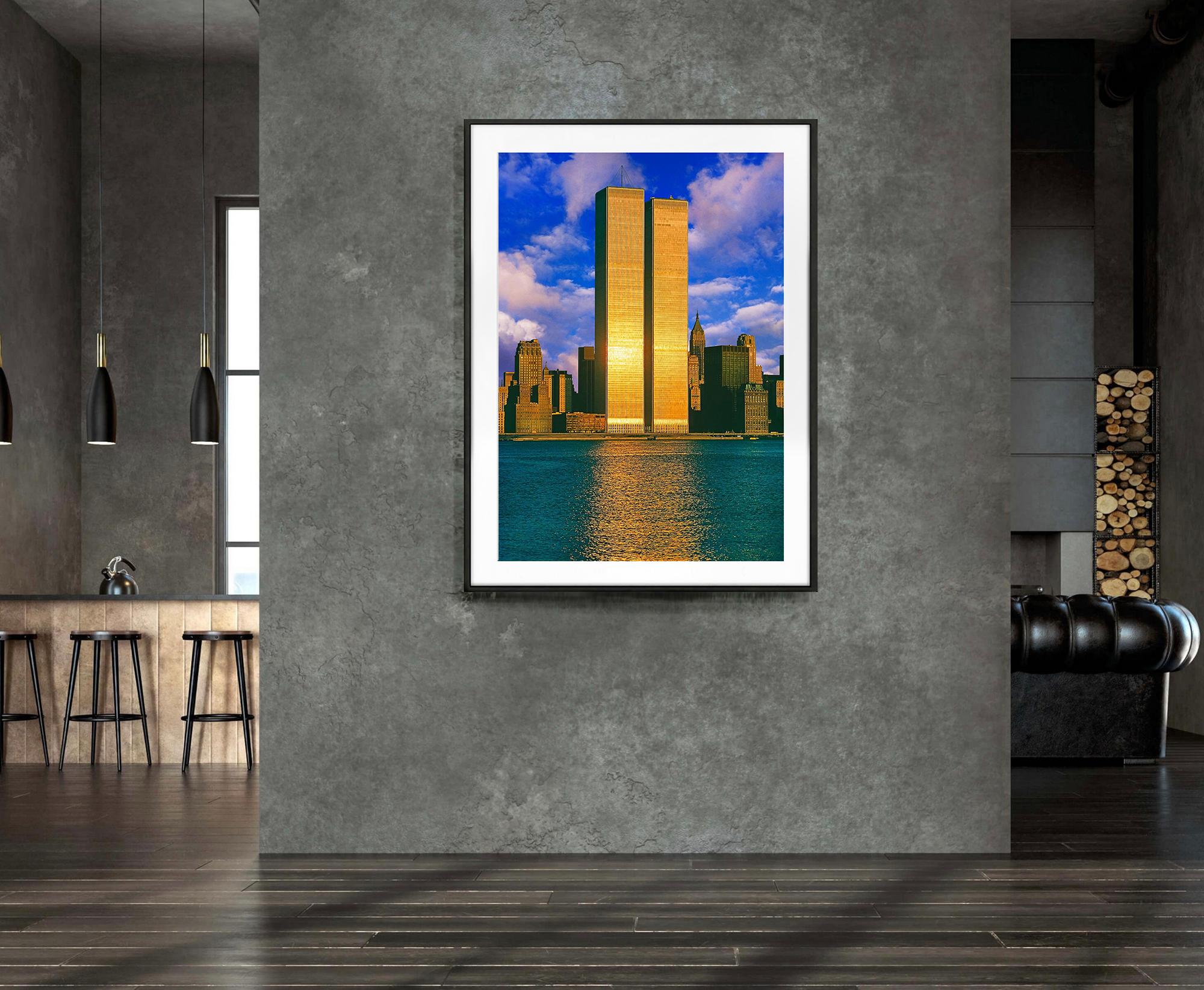 Zwillingstürme, World Trade Center in goldenem Licht (Blau), Landscape Photograph, von Mitchell Funk