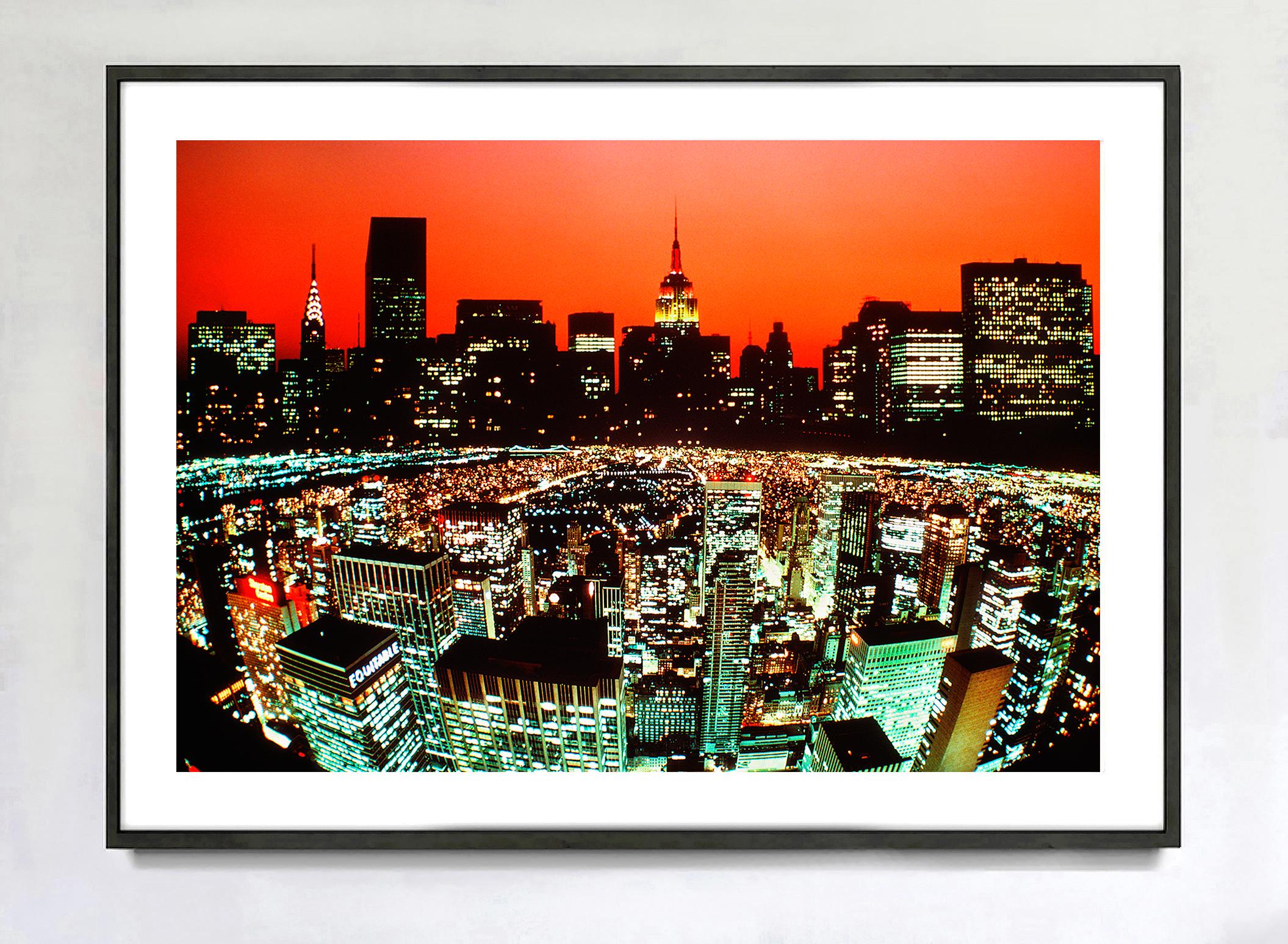 En 1980, el pensamiento convencional sugería que una fotografía muy dramática del horizonte de Nueva York sería una declaración artística suficiente. El fotógrafo Mitchell Funk sintió que podía hacer algo más para expresar la vitalidad y la
