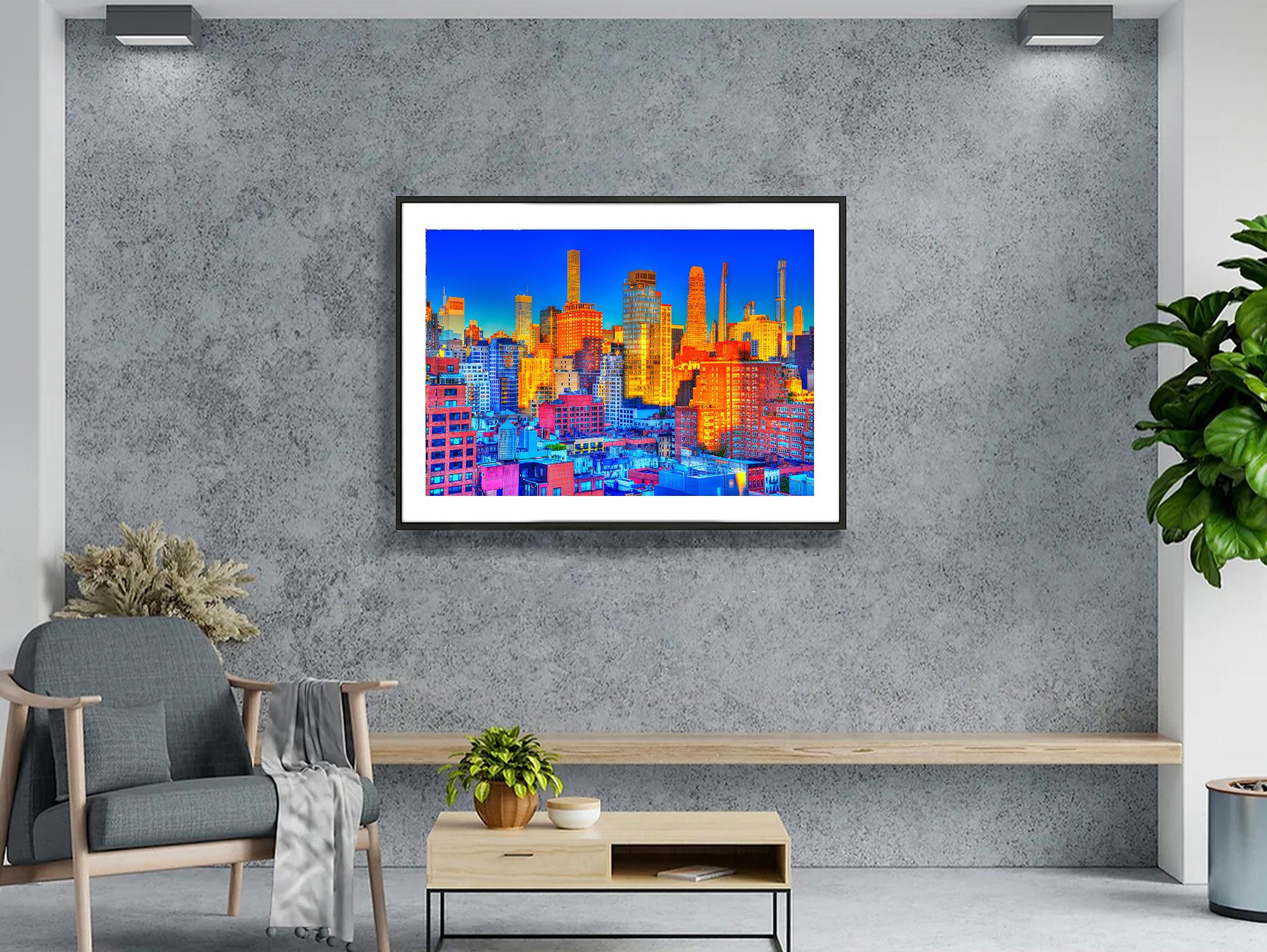 Unsichtbar in New York. Manhattan-Himmelslinie in Rosa, Gold und Blau (Geometrische Abstraktion), Photograph, von Mitchell Funk