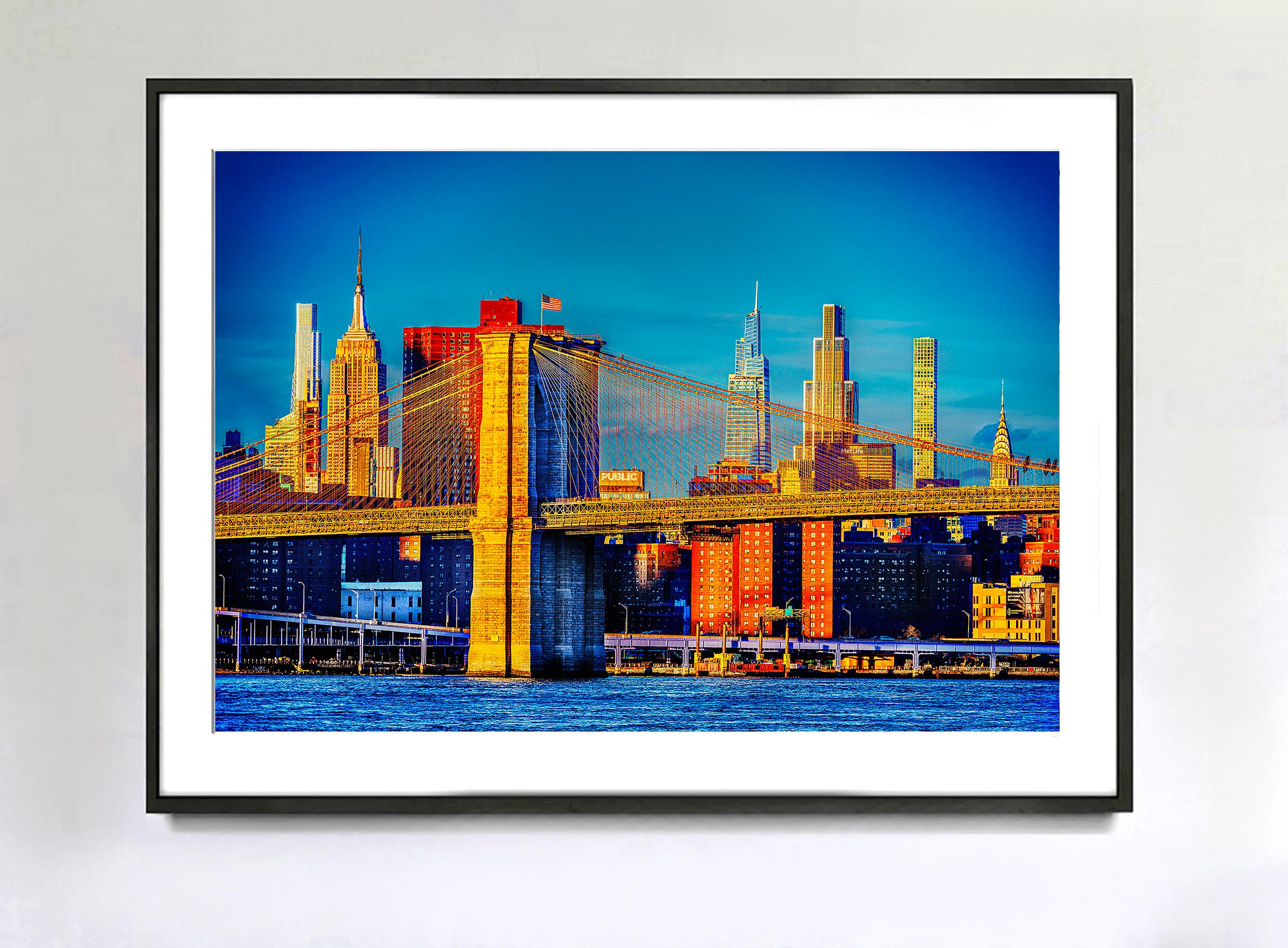 Ovunque si guardi si vede il Chrysler Building: Brooklyn Heights - Photograph di Mitchell Funk