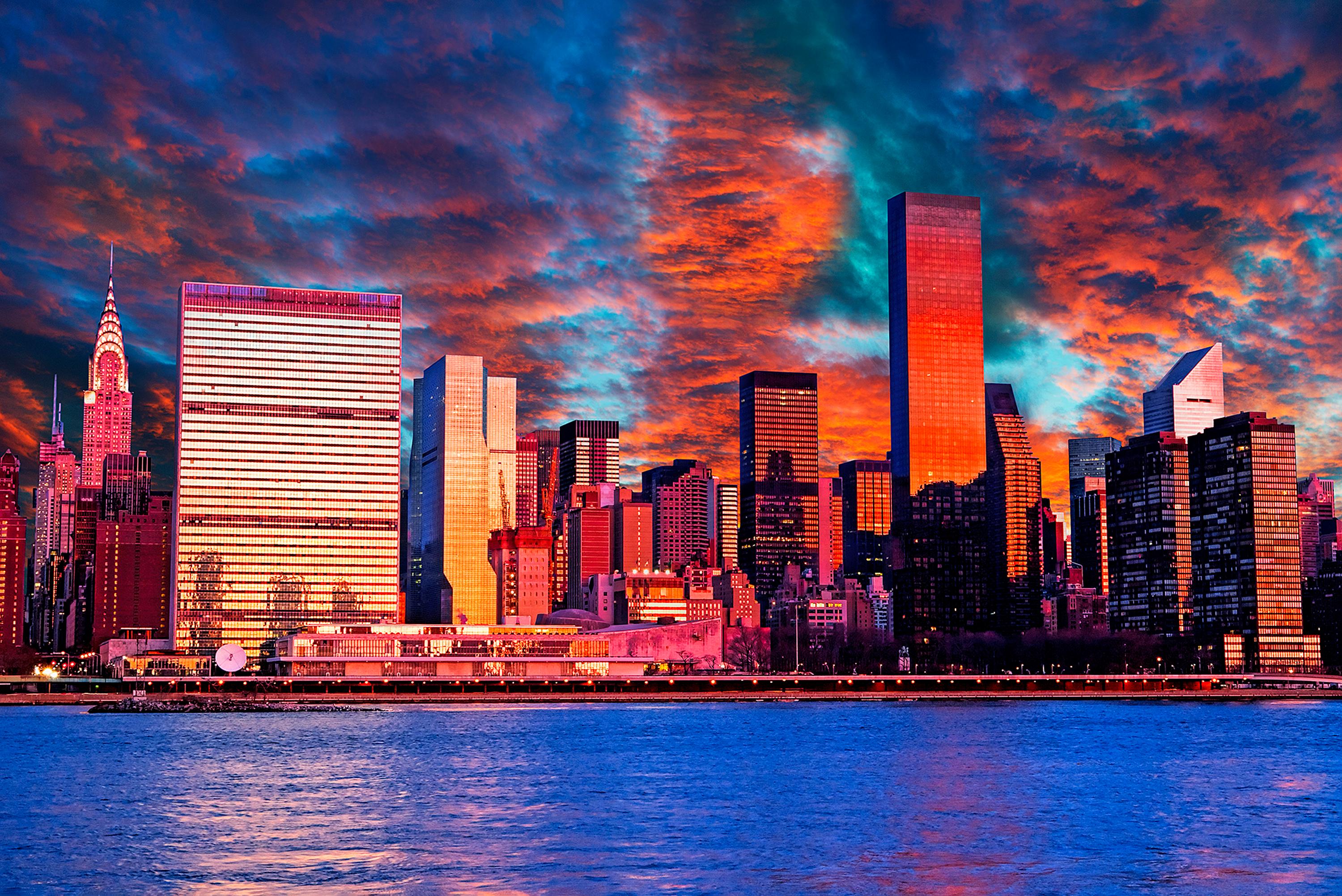 Mitchell Funk Color Photograph – Wherever You Look You See You See The Chrysler Building: United Nations