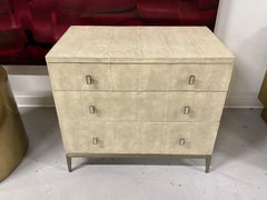 Mitchell Gold und Bob Williams Faux Shagreen Solange Kommode
