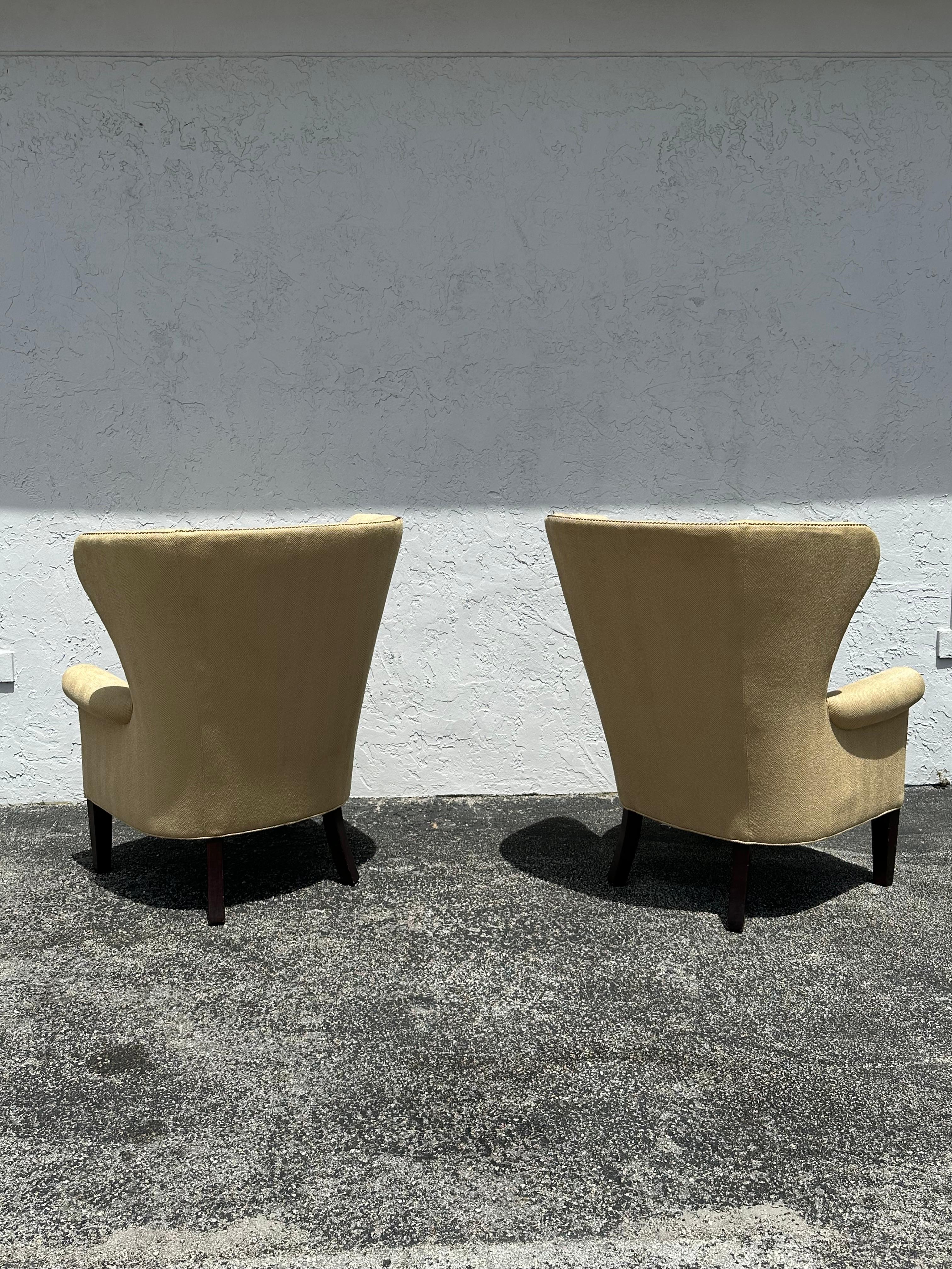 Mitchell Gold + Bob Williams Herringbone Beige Wingback Armchairs,  Set of 2 For Sale 4