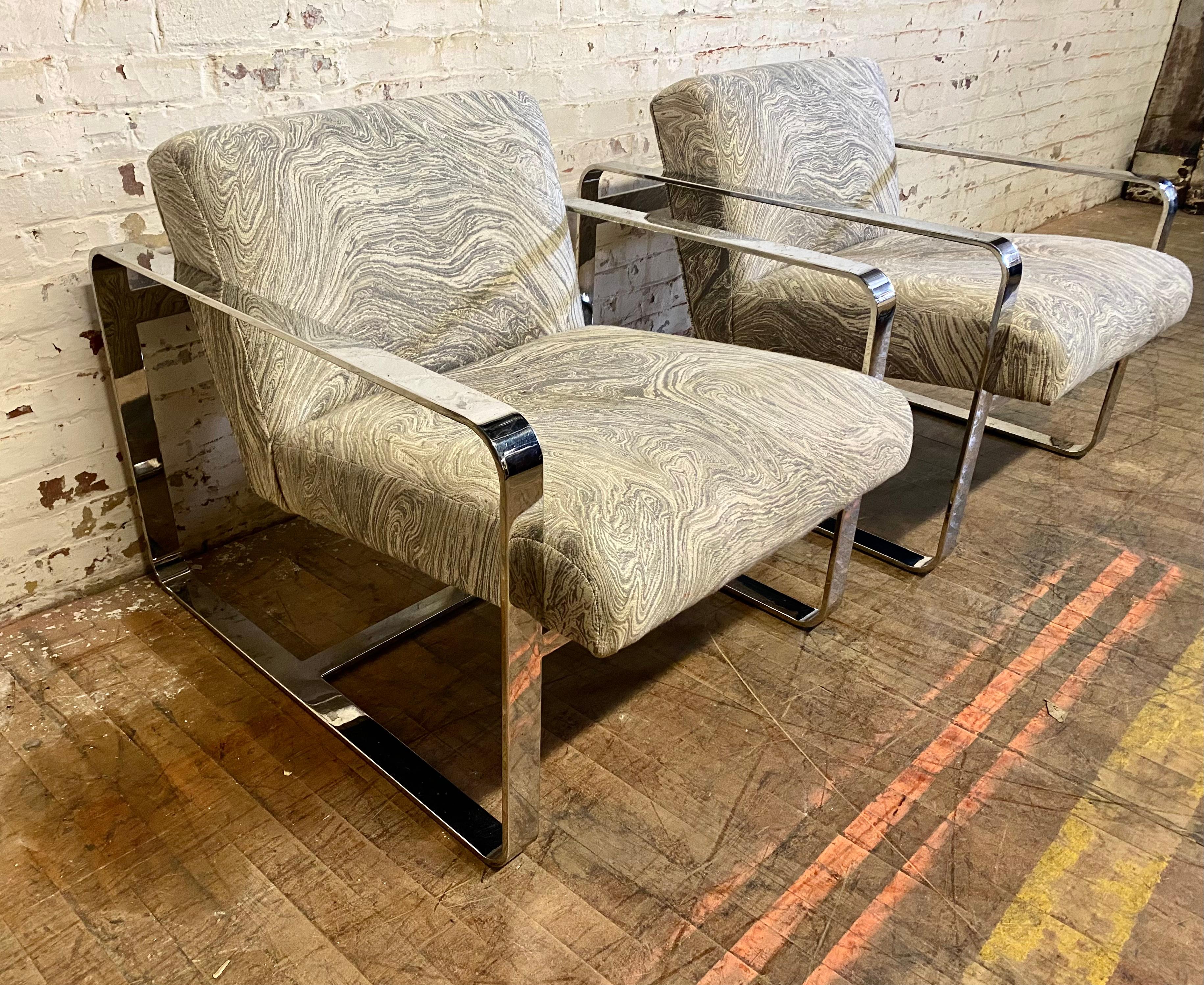 Late 20th Century Mitchell Gold & Bob Williams Modernist, Art Deco Style Lounge Chairs For Sale