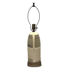 Lampada da tavolo Mitchell "Lumitone" Streamline in bachelite, 1941