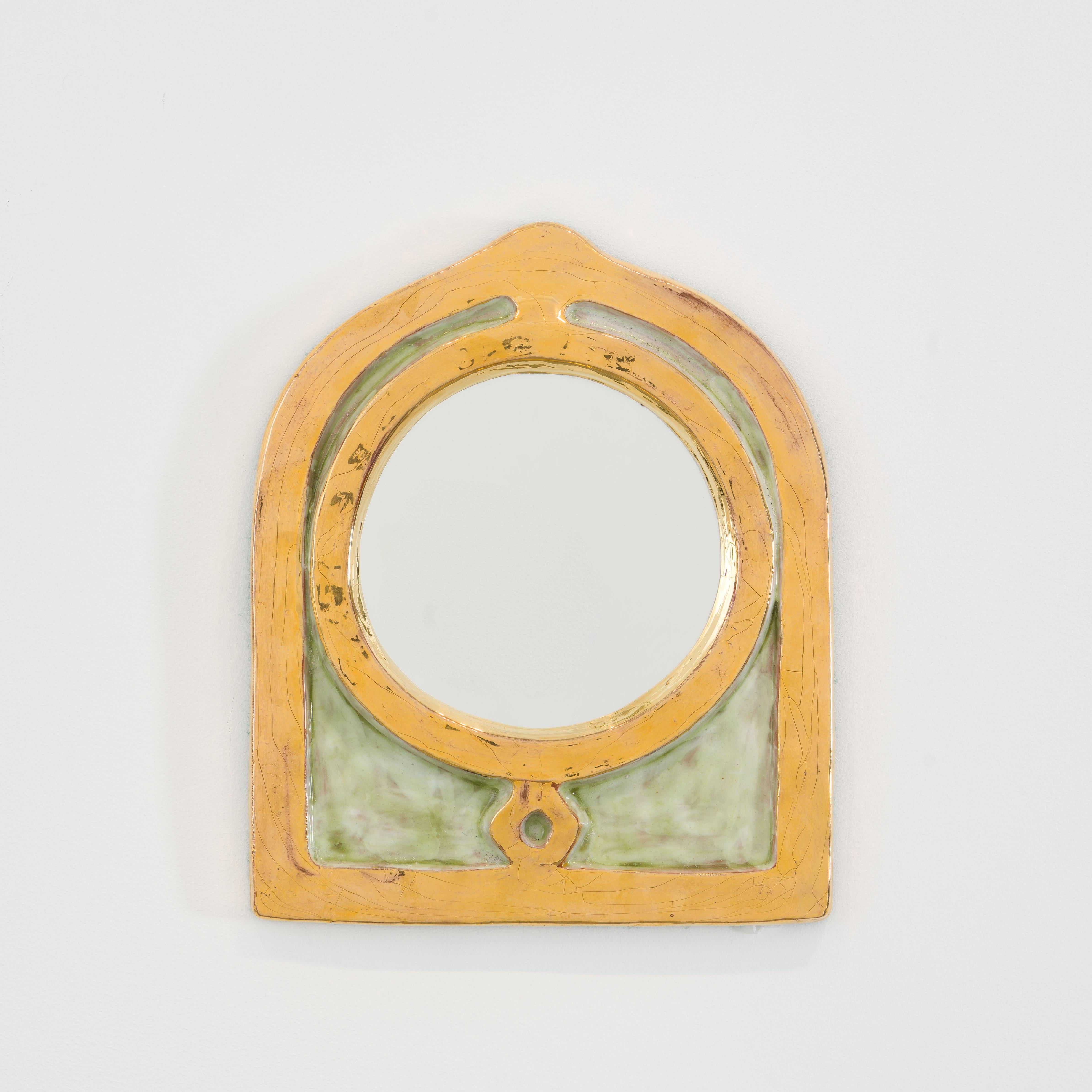 Espejo de pared Arche nº 1 Mithé Espelt Ceramista francesa Barro dorado craquelado