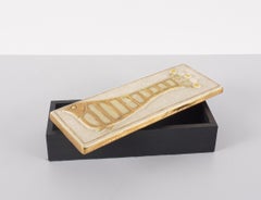 Mithé Espelt - Boite à bijoux en céramique & bois figurant un oiseau en or