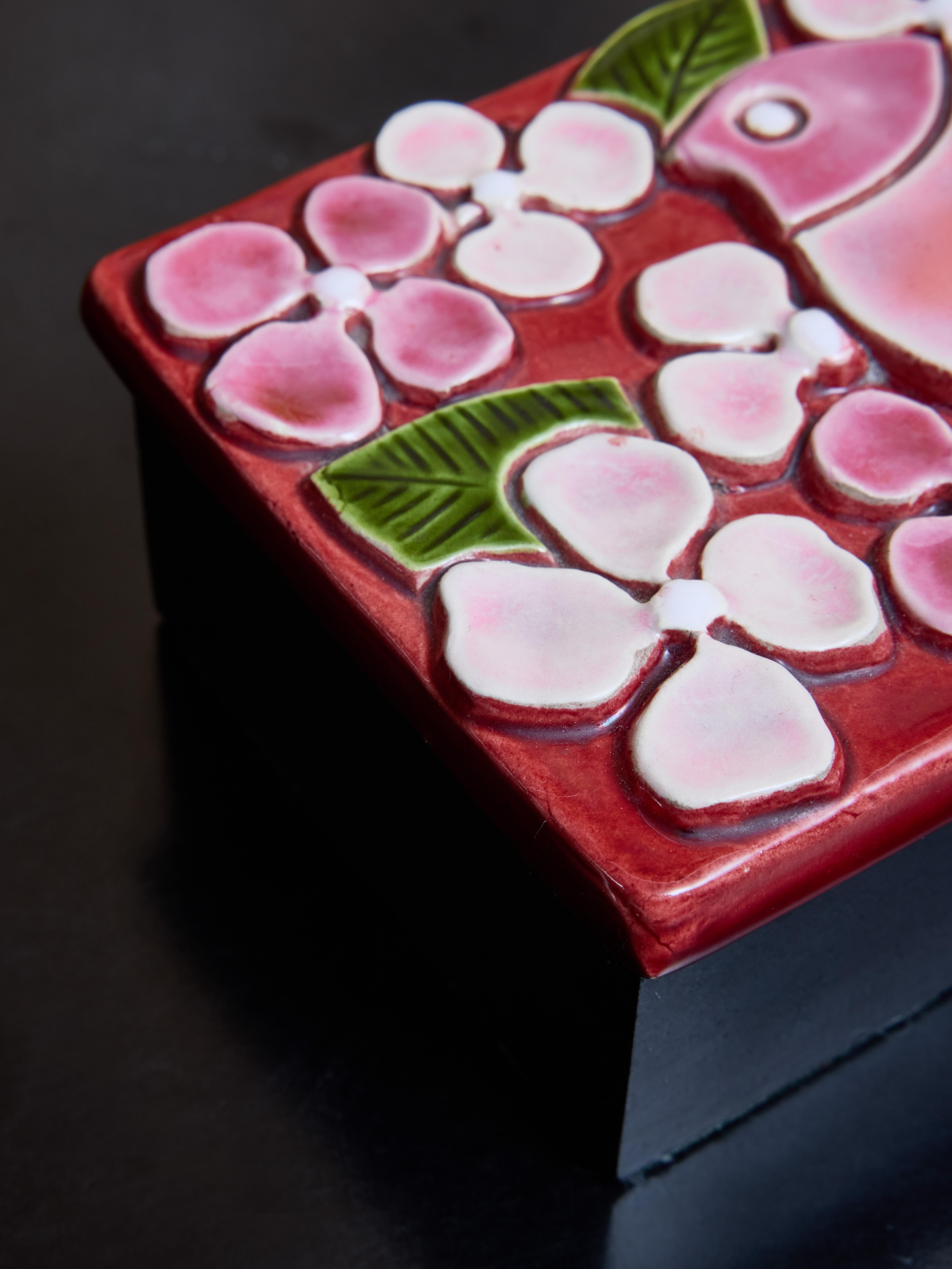 Mithé Espelt Ceramic Box with Bird Decor In Good Condition In Saint-Ouen, IDF