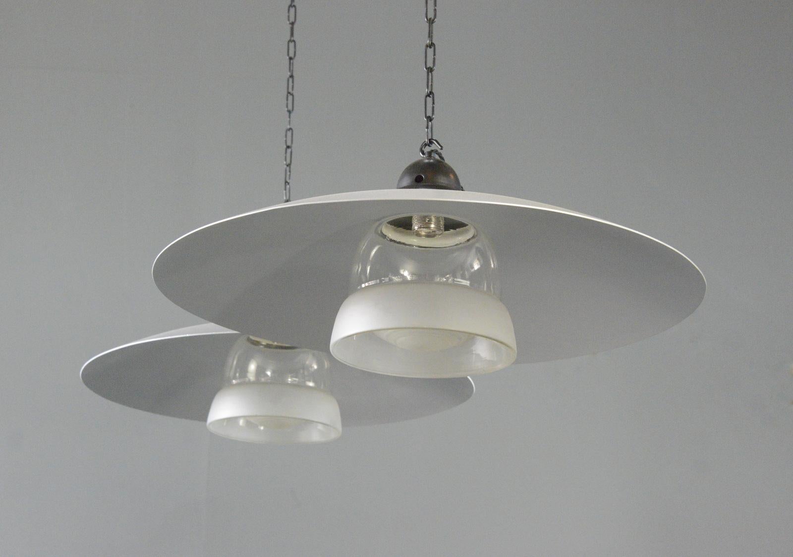 Bauhaus Luci a sospensione in vetro Mithras di August Walter & Sohn in vendita