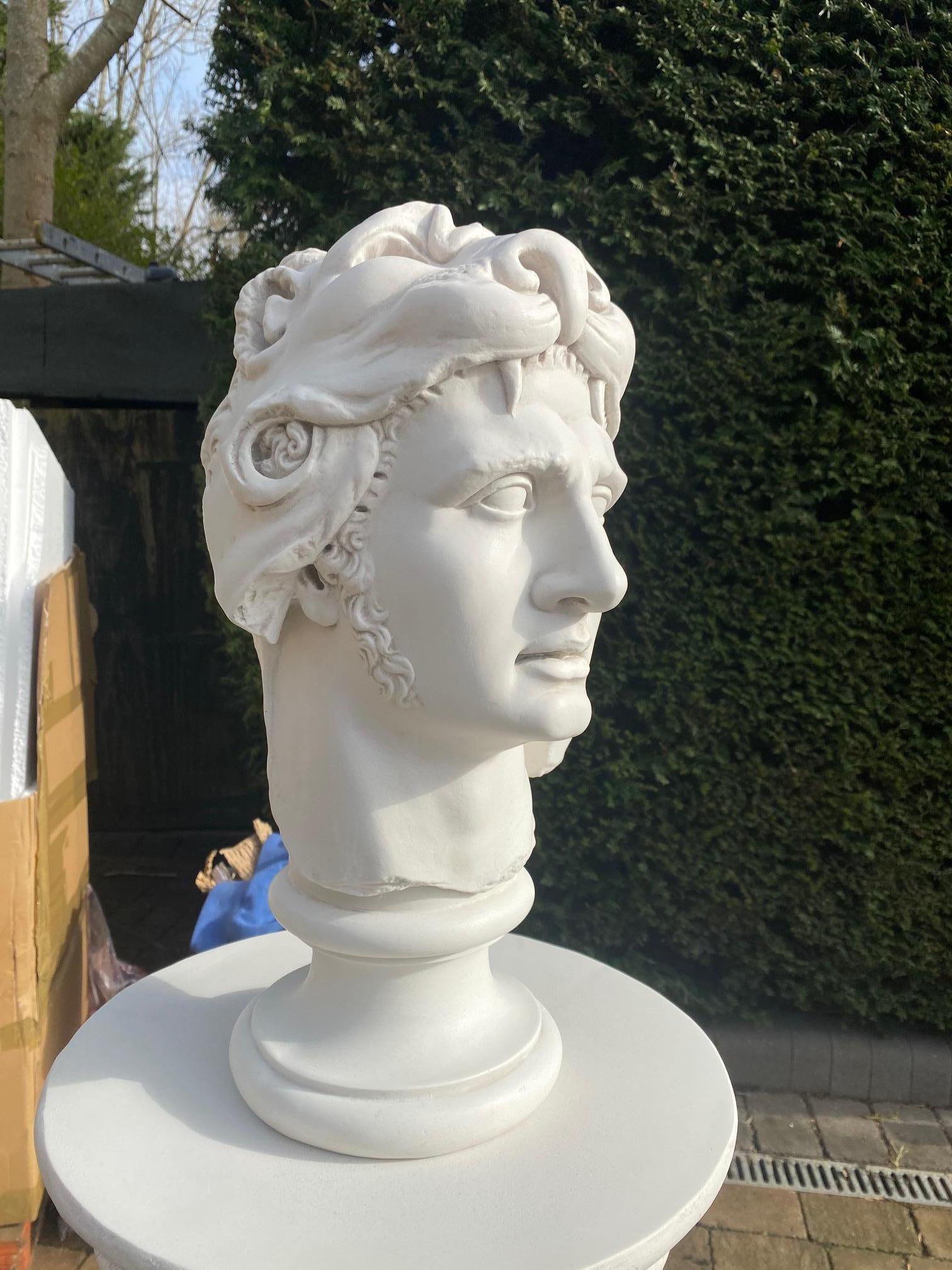 Scultura con busto di Mitridate - XX secolo In condizioni buone in vendita a Southall, GB