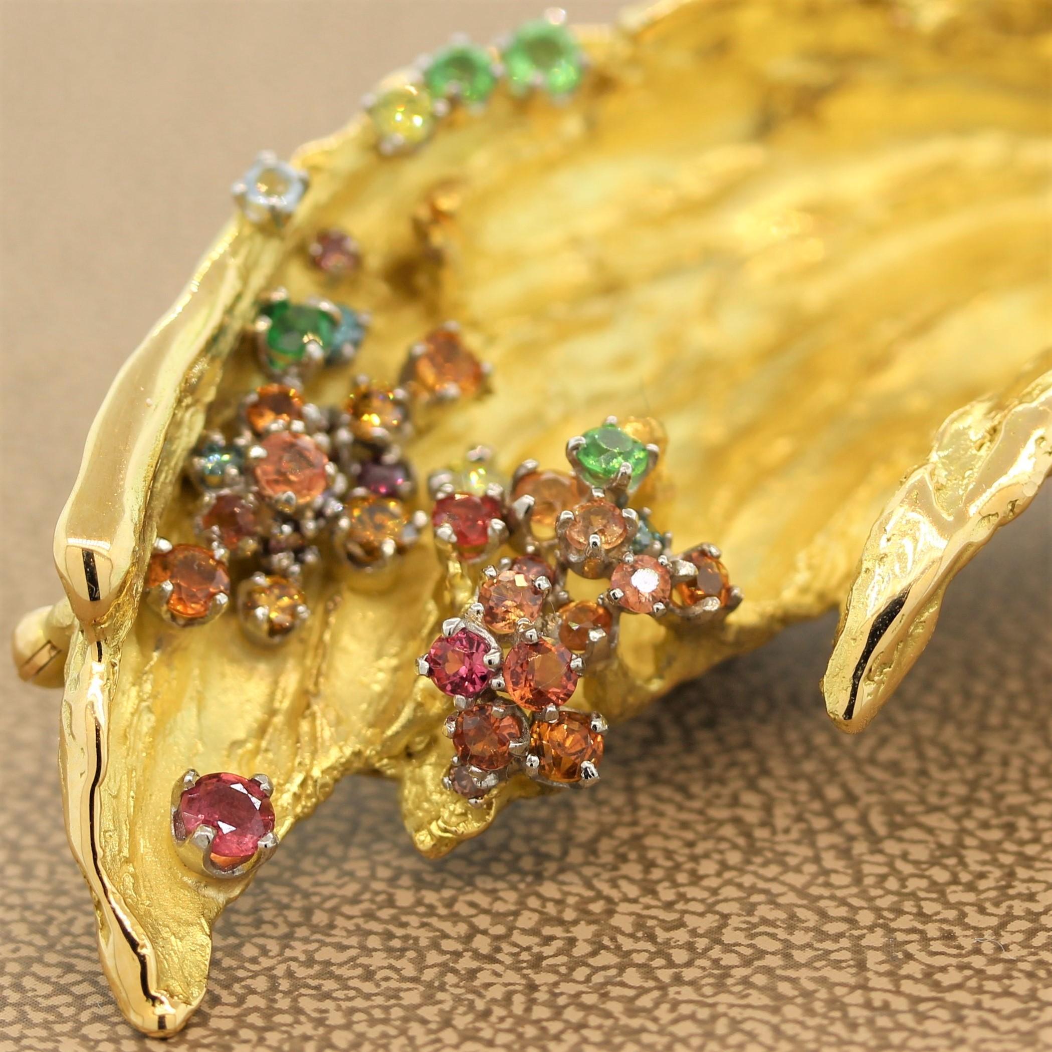 Mitsuo Kaji Multi-Color Gem Diamond Gold Brooch Pendant In New Condition In Beverly Hills, CA
