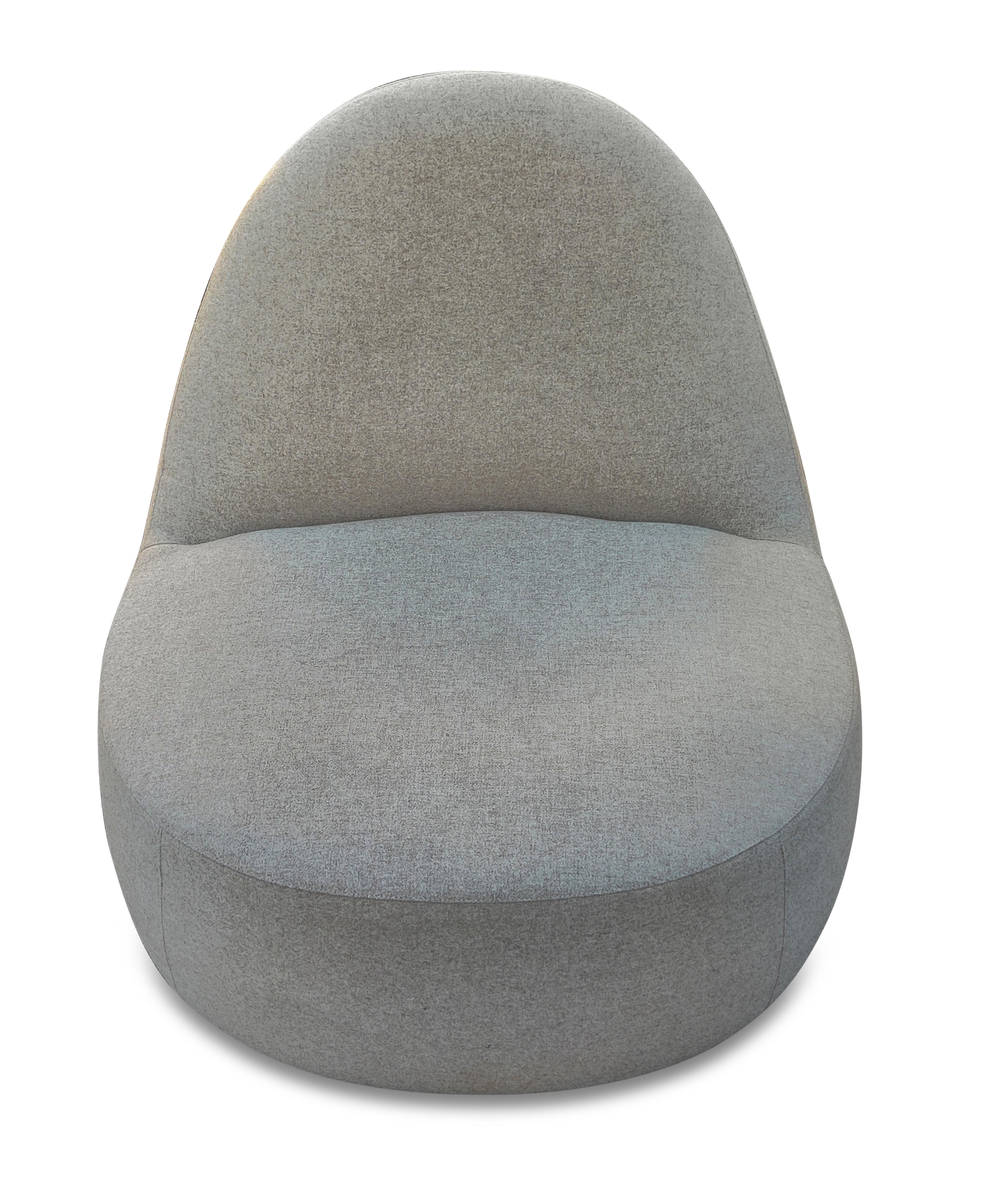 Contemporary Mitt Lounge Chairs Pair, Claudia + Harry Washington, Bernhardt Design Space-Age