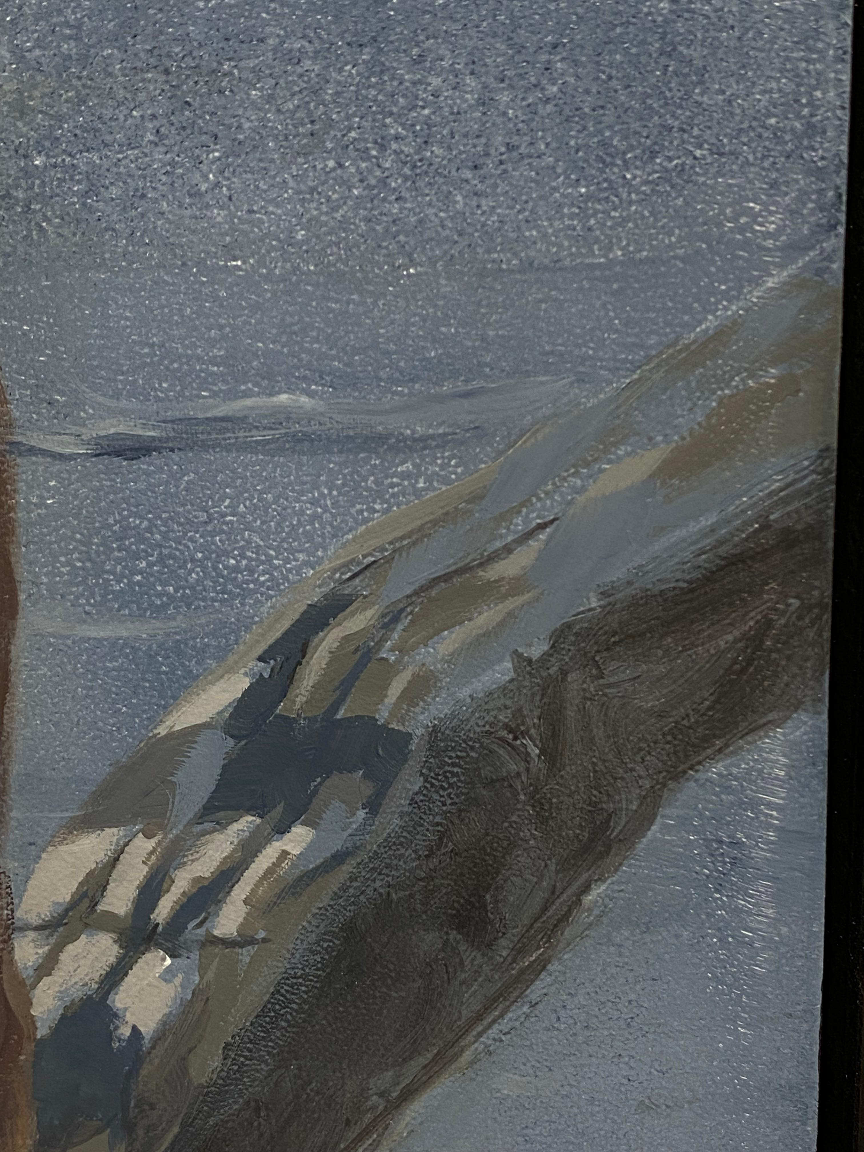 Passo dopo passo - Pittura contemporanea del 21° secolo di un ragazzo in piedi su un tronco in vendita 1