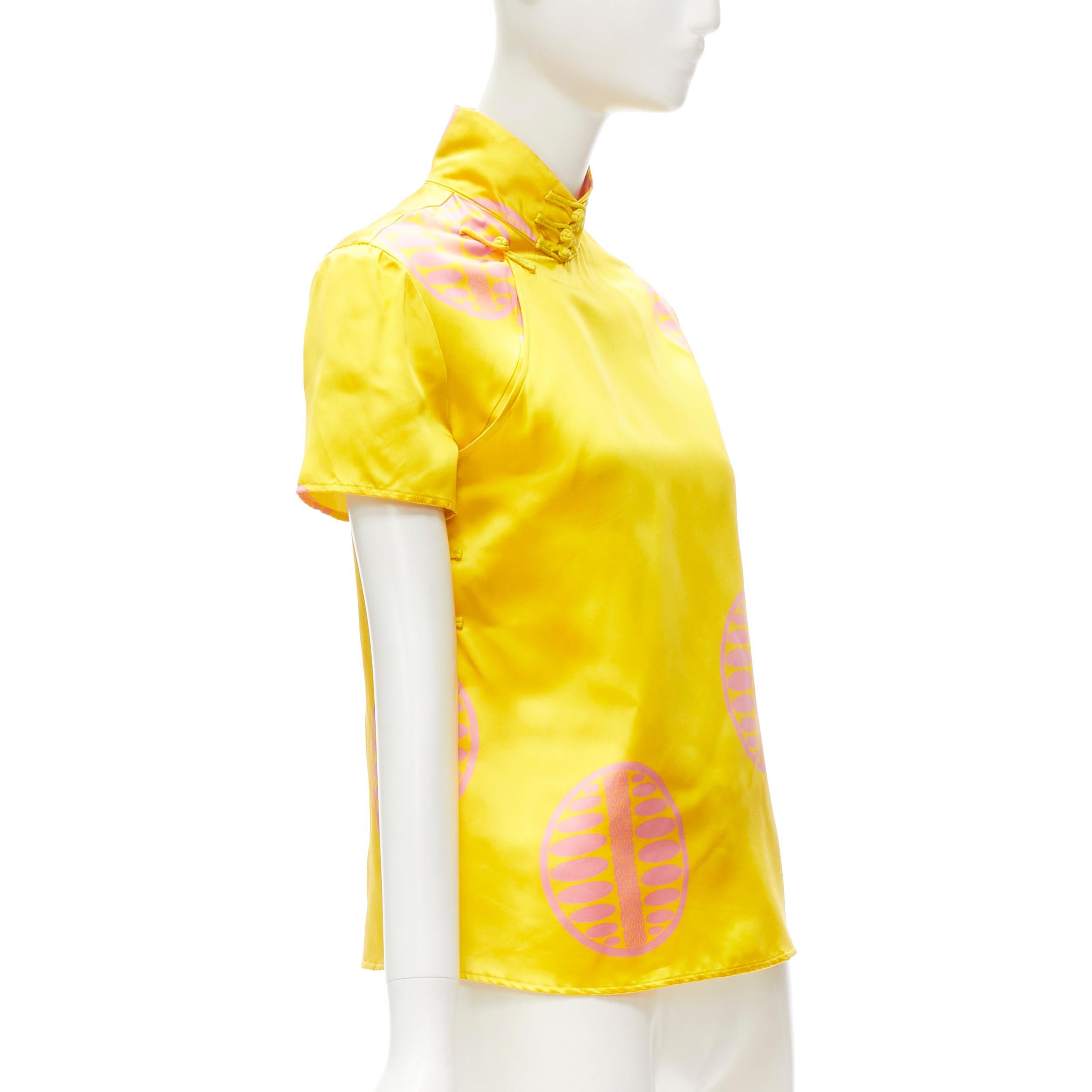 MIU MIU 100% silk yellow pink print Chinoiserie button cheongsam shirt IT38 XS In Excellent Condition In Hong Kong, NT