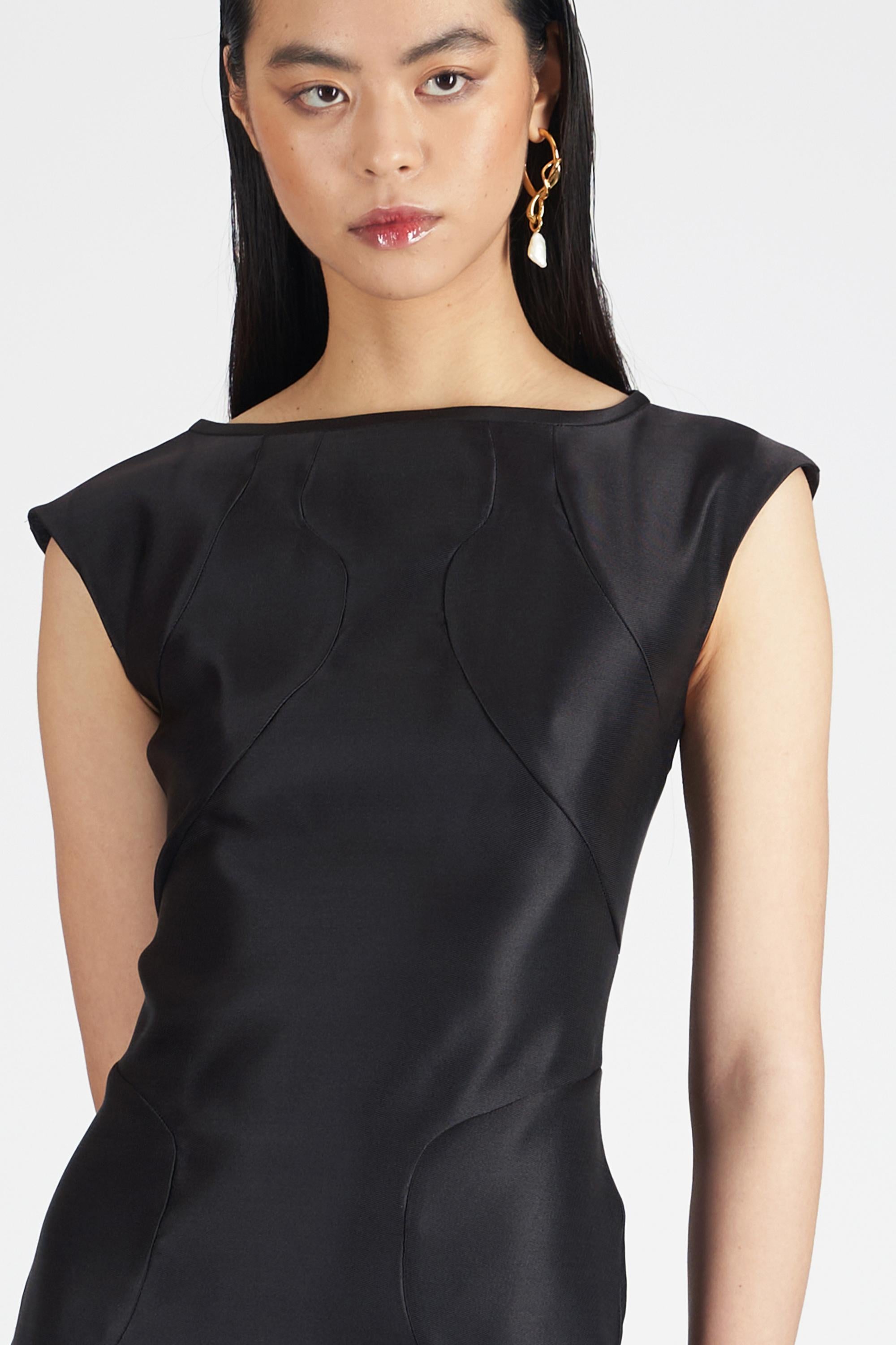Miu Miu  2008 Strukturiertes Seidenkleid im Zustand „Hervorragend“ im Angebot in London, GB