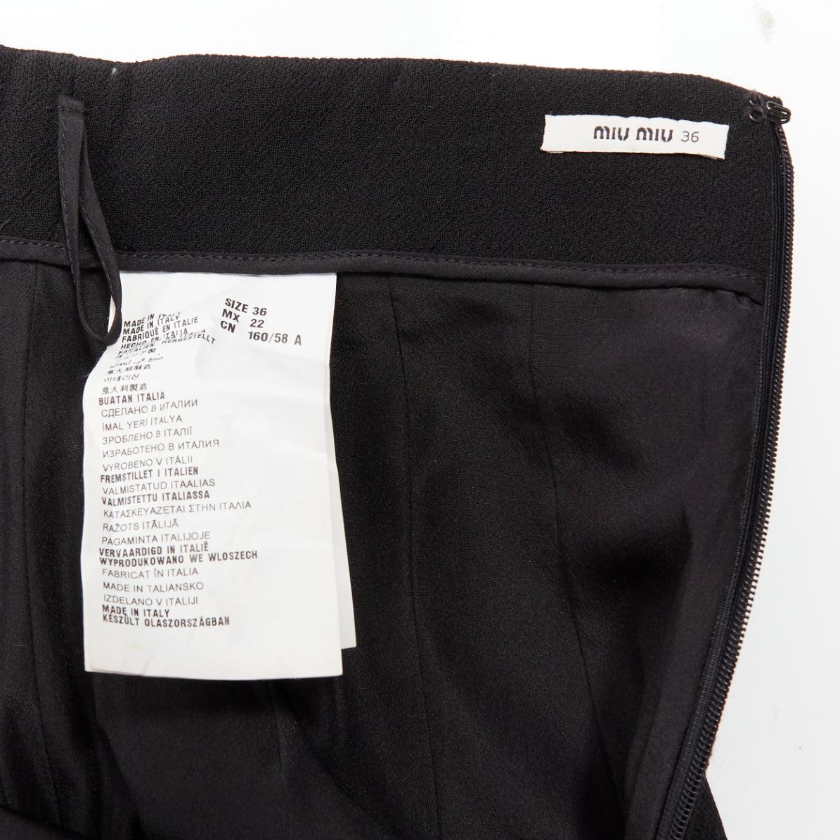 Jupe froncée à taille haute en laine vierge 100 % noire MIU 2013 IT36 XXS en vente 3