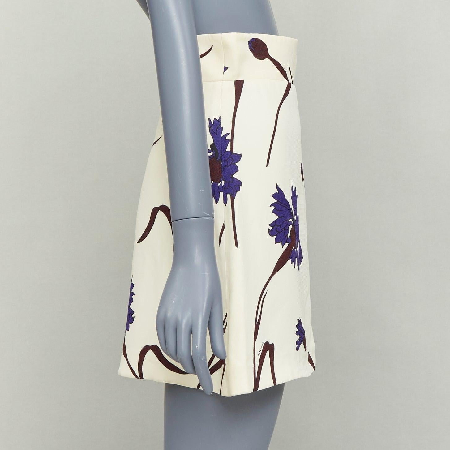 MIU MIU 2014 Creme lila geblümt hoch taillierter Aline Rock IT38 XS im Zustand „Hervorragend“ im Angebot in Hong Kong, NT