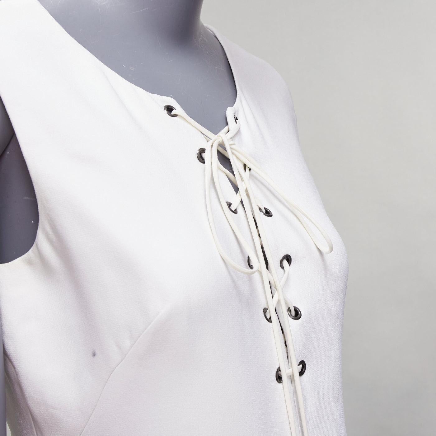 MIU MIU 2014 white viscose lace front front pleats shift dress IT42 M
Reference: CNPG/A00056
Brand: Miu Miu
Designer: Miuccia Prada
Collection: 2014
Material: Viscose
Color: White
Pattern: Solid
Closure: Zip
Lining: White Fabric
Extra Details: Miu