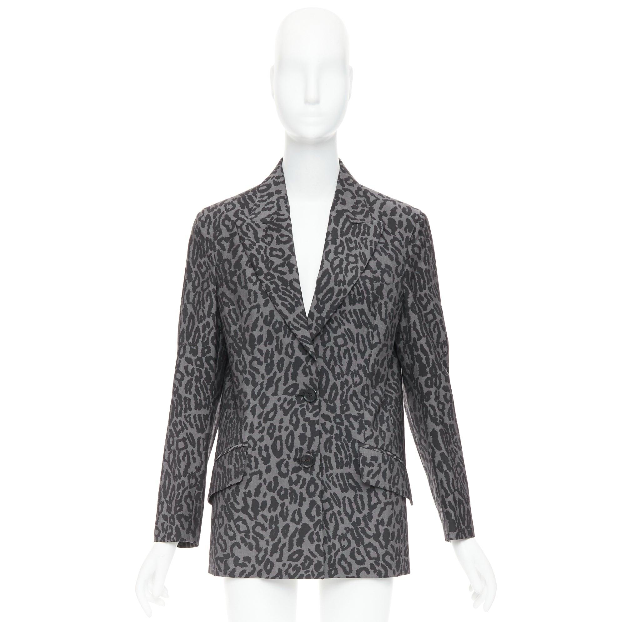 MIU MIU 2019 grau Schurwolle Mohair Leopard Logo Rücken Blazer Jacke IT36 XXS im Angebot 5