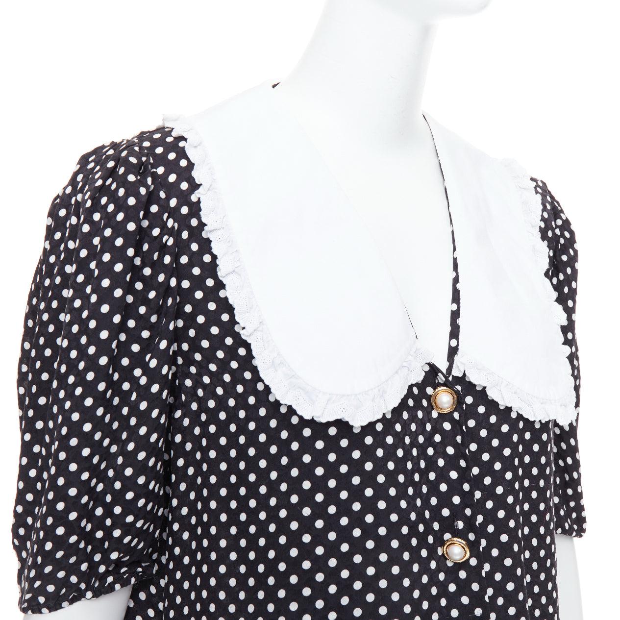 MIU MIU 2021 black white silk cotton trim polka dot vintage blouse IT42 M
Reference: CNPG/A00097
Brand: Miu Miu
Designer: Miuccia Prada
Collection: 2021 Fall - Runway
Material: Silk, Cotton
Color: Black, White
Pattern: Polka Dot
Closure: