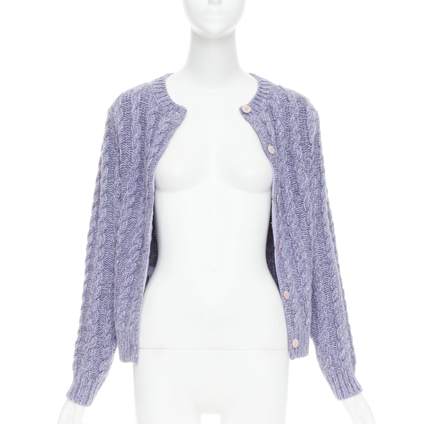 MIU MIU 2023 melange lila Kaschmir Schurwolle Kabelstrick Strickjacke IT38 XS (Violett) im Angebot