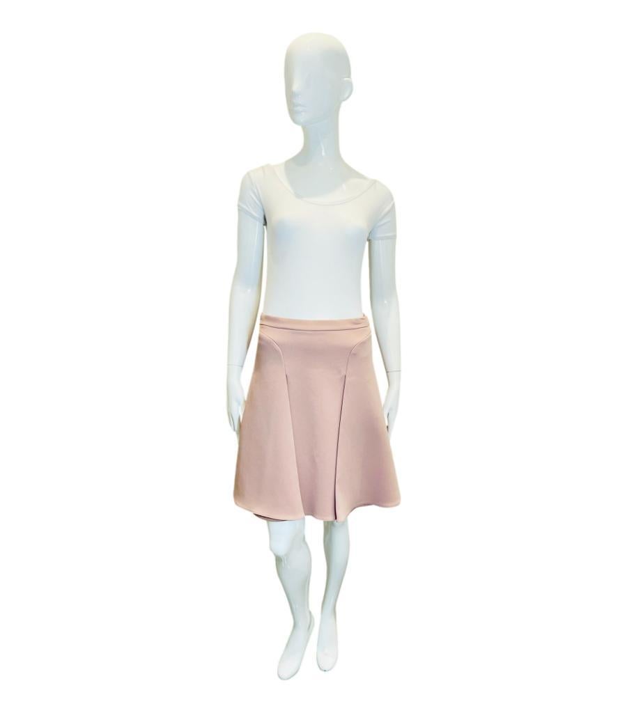 Miu Miu A-Line Skirt

Pale dusty pink skirt designed with dual pleat detailing to the front.

Featuring A-Line silhouette and concealed zip fastening to the side.

Size – 42IT

Condition – Very Good

Composition – 71% Triacetate, 29% Polyester