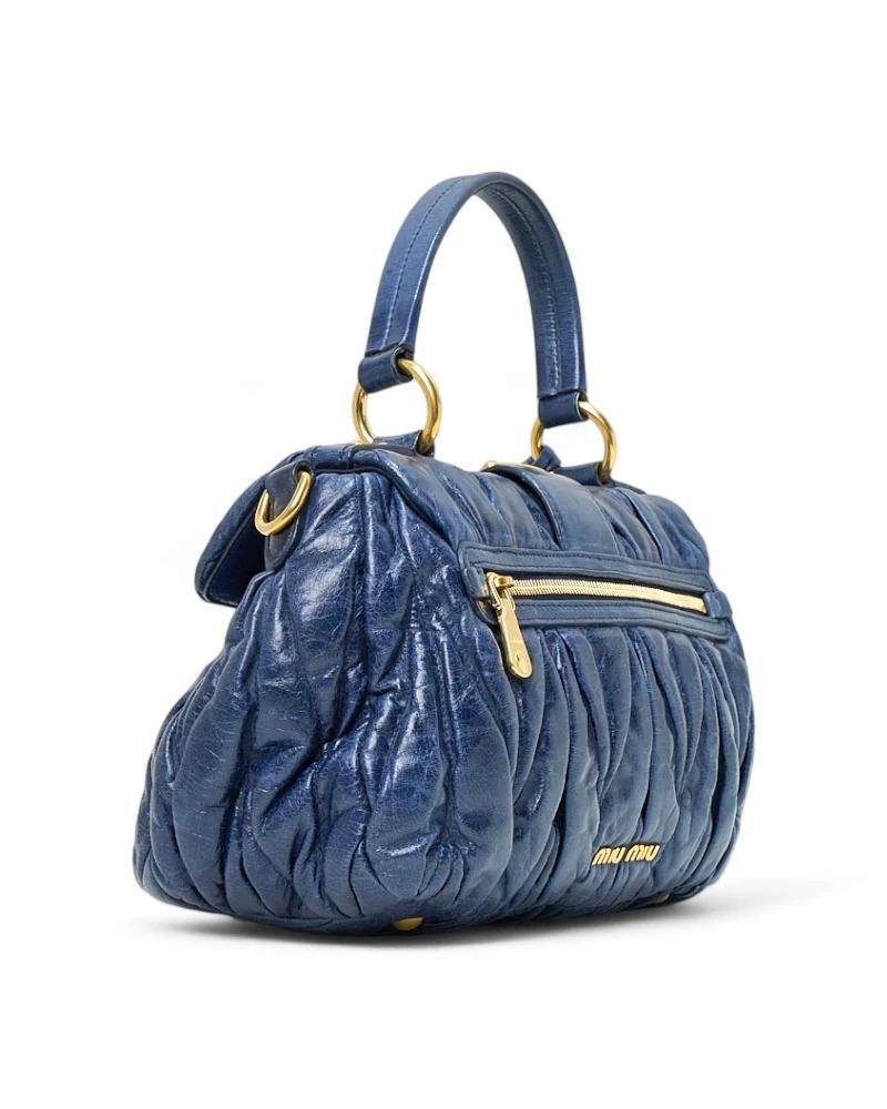 Miu Miu Bauletto Pequeño Groffato Azul en venta 6